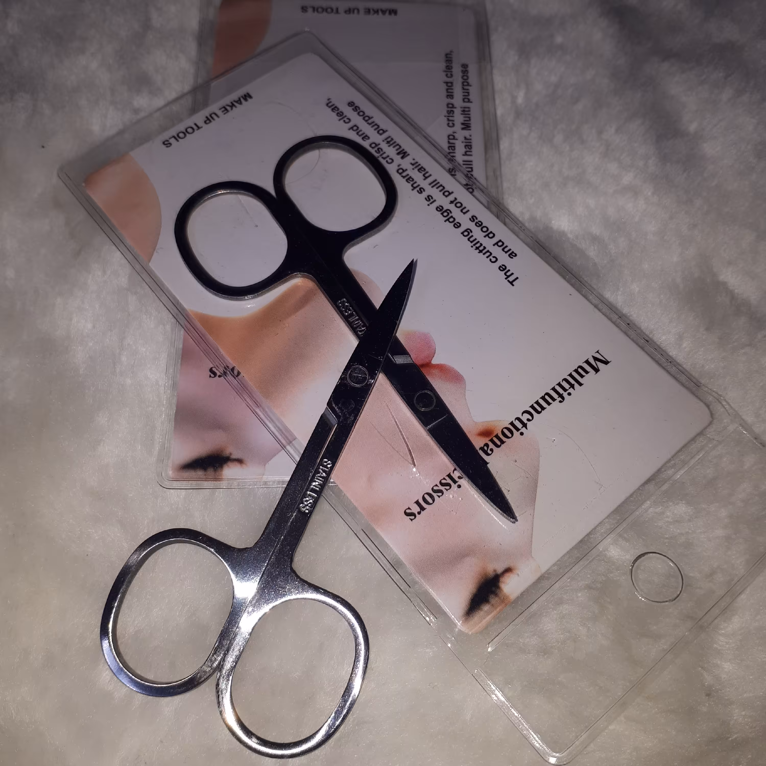 قیچی ابرو فلزی