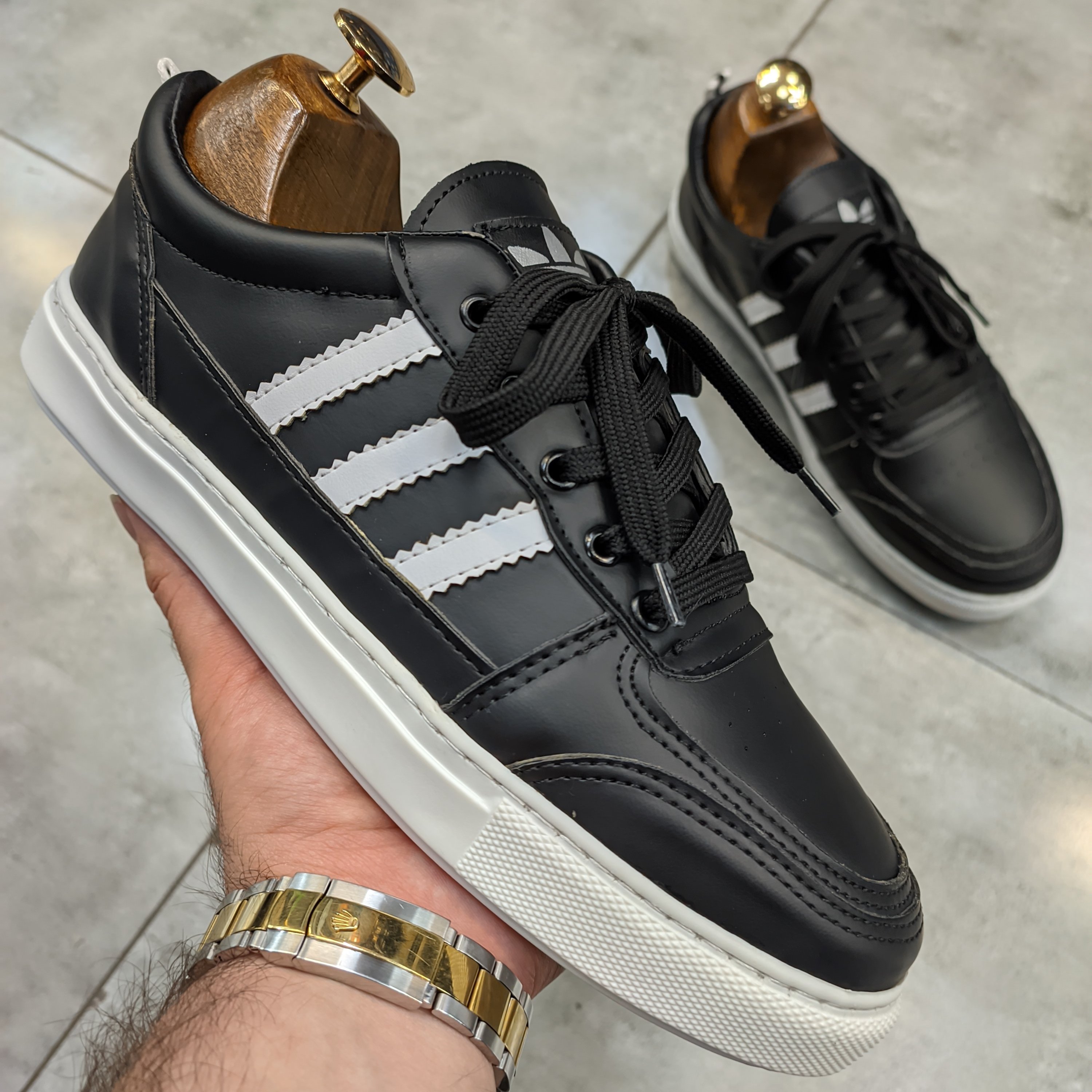 کتونی آدیداس کفه تخت adidas