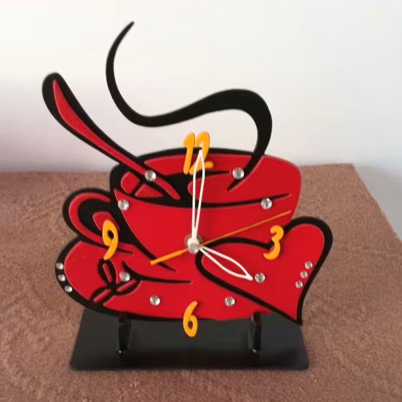 ساعت رومیزی طرح فنجان