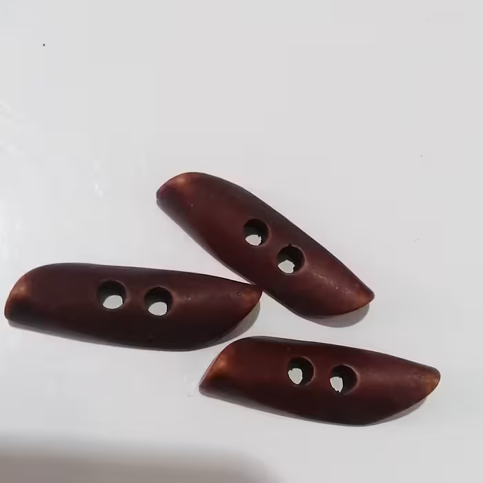 دکمه لباس طرح چوبی رنگ قهوه ای بسته 3  عددی 