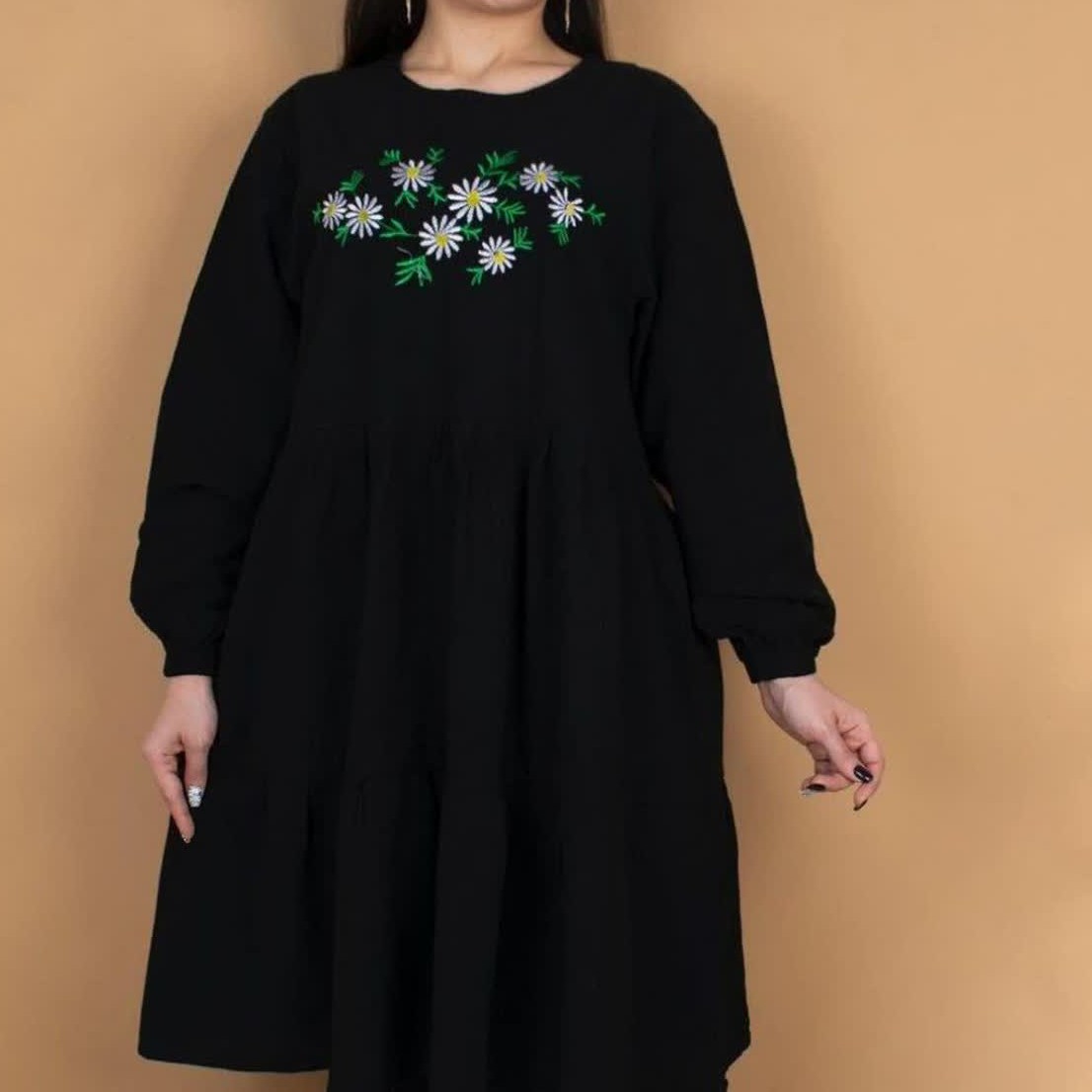 تونیک مانتویی با گلدوزی بابونه جنس الیاف طبیعی خنک و سبک