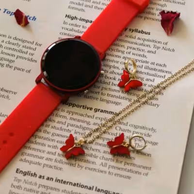 ساعتled بند ژله ای قرمز ست با نیم ست پروانه قرمز طلایی