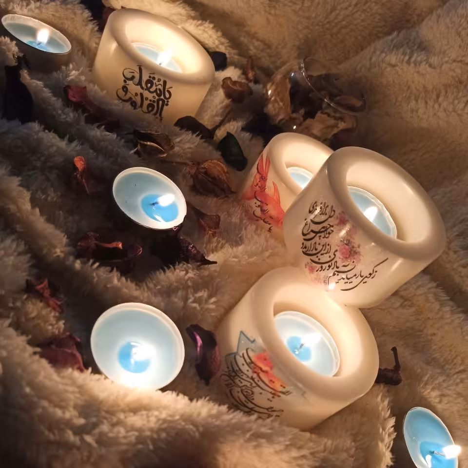 شمع  فانوسی سفید  پارافینی عید قابل سفارش در رنگ دلخواه شما با وزن  90 گرم 