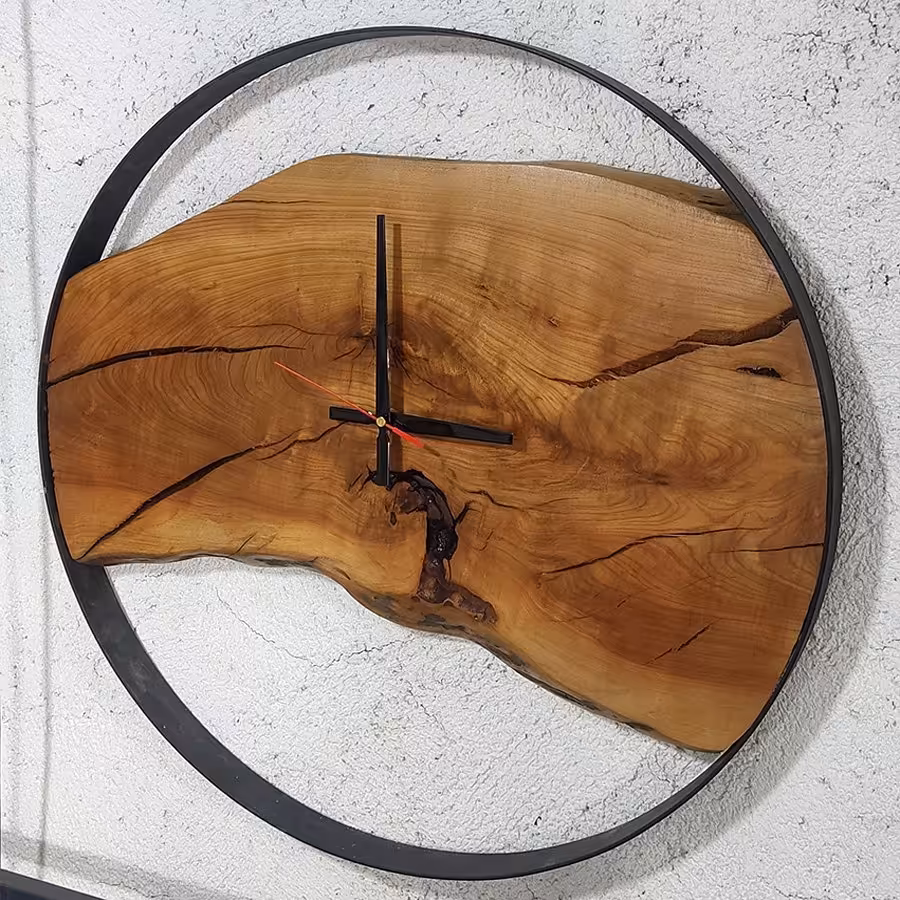 ساعت دیواری روستیک از چوب بادام و فلز قطر 60