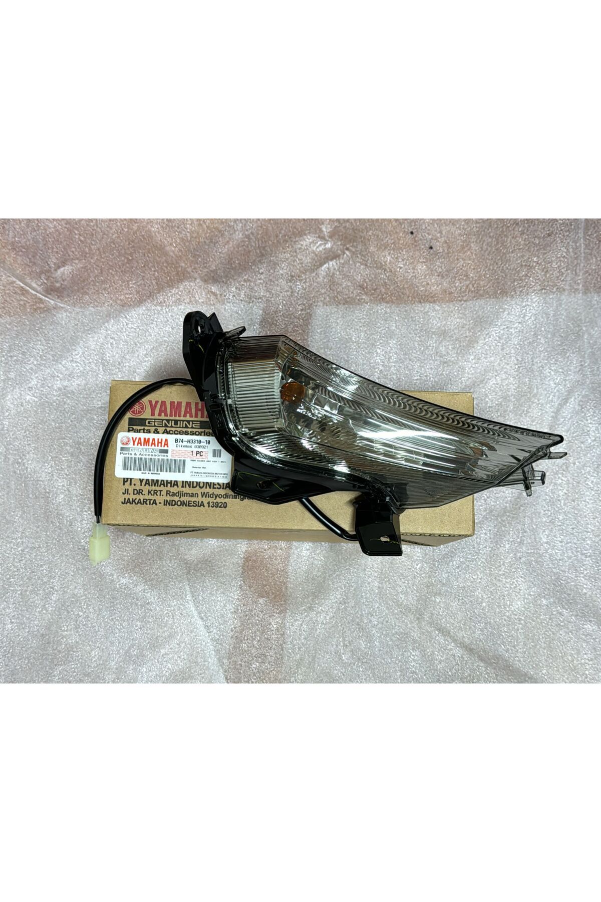 لوازم یدکی موتورسیکلت XMAX 250 300 سیگنال جلوی راست رنگ دودی Yamaha