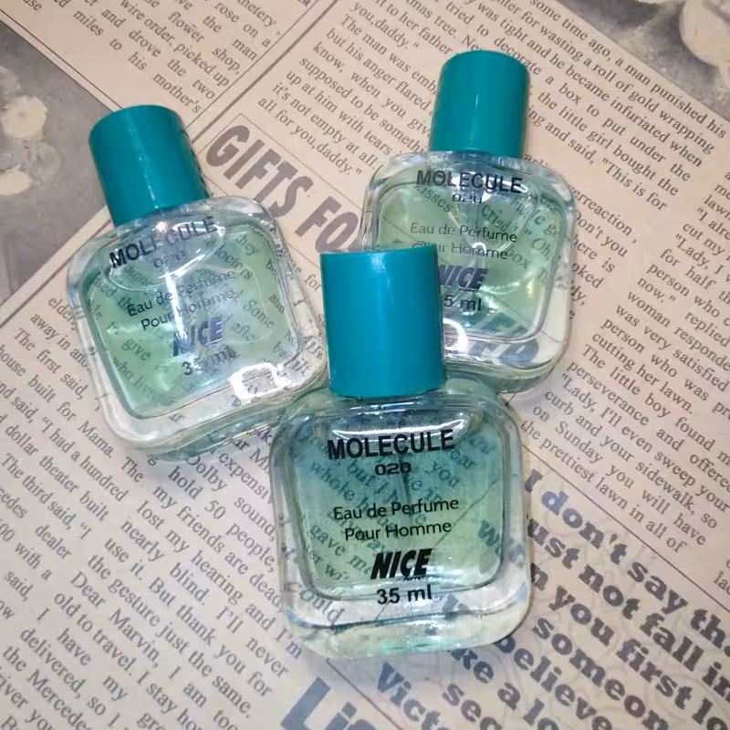 ادکلن مولکول Molecule ادوپرفیوم نایس اسکلاره عطر مولکول 35 میل خنک مردانه جیبی عطر اسانس  molecule اودکلن مولکول عطر