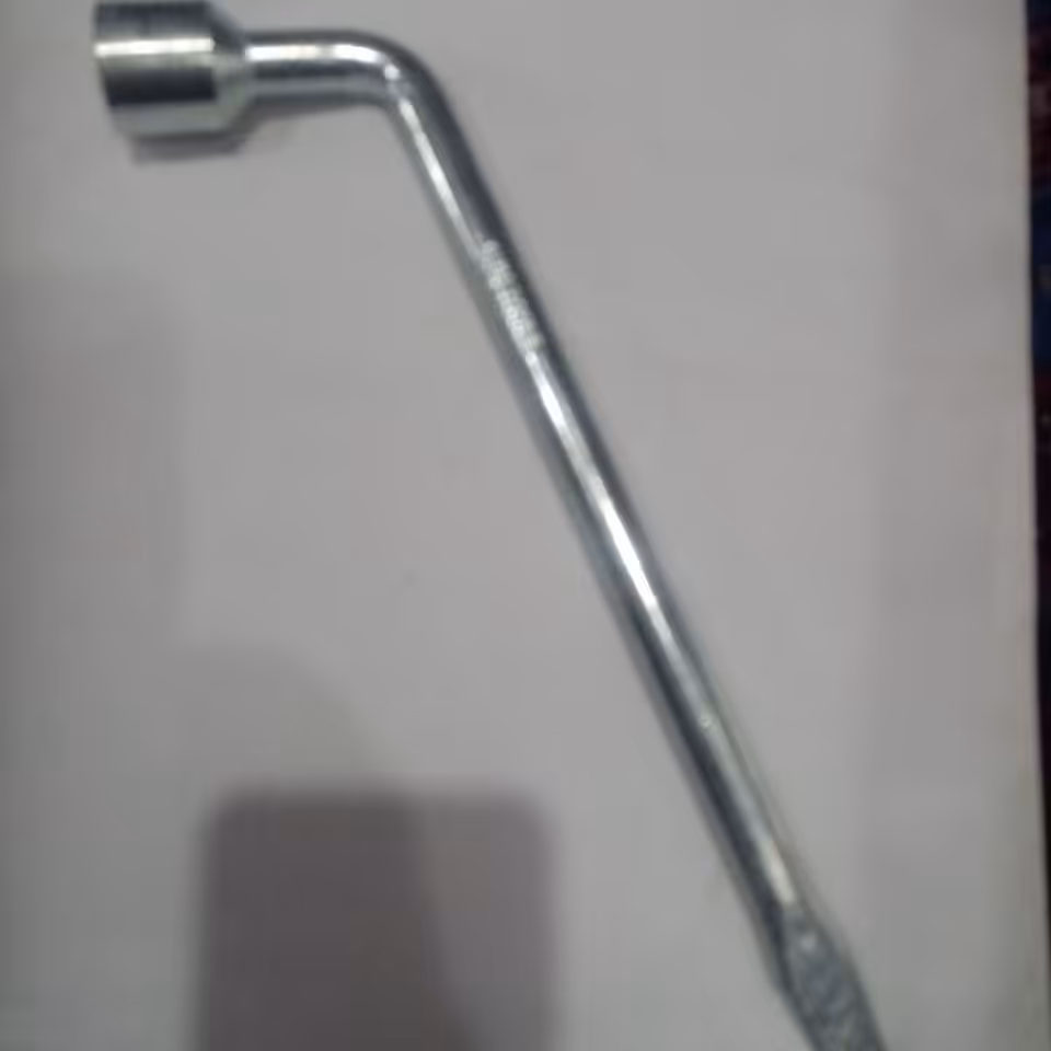 آچار چرخ نیسانی