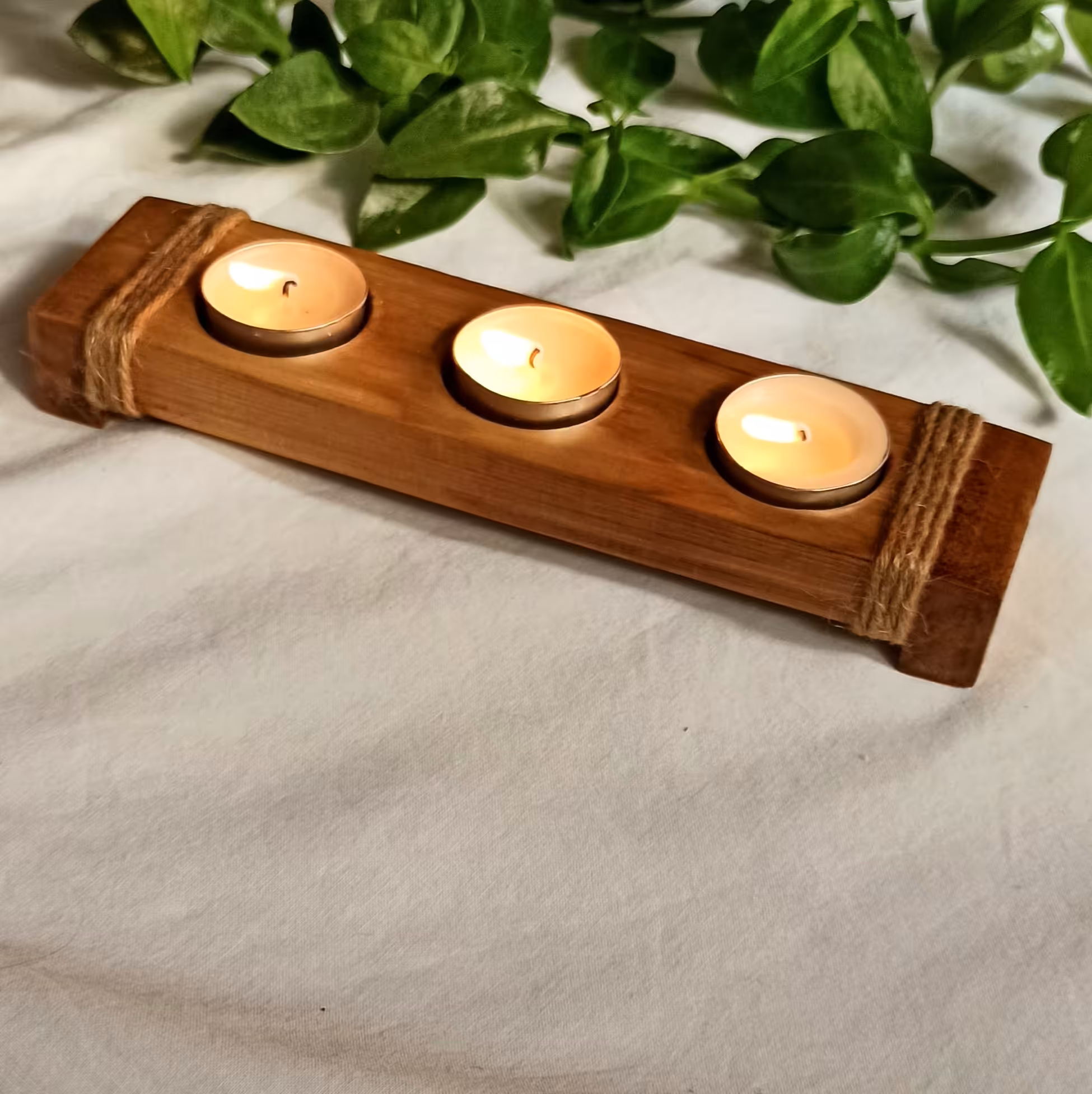 جاشمعی چوبی مدل حنا