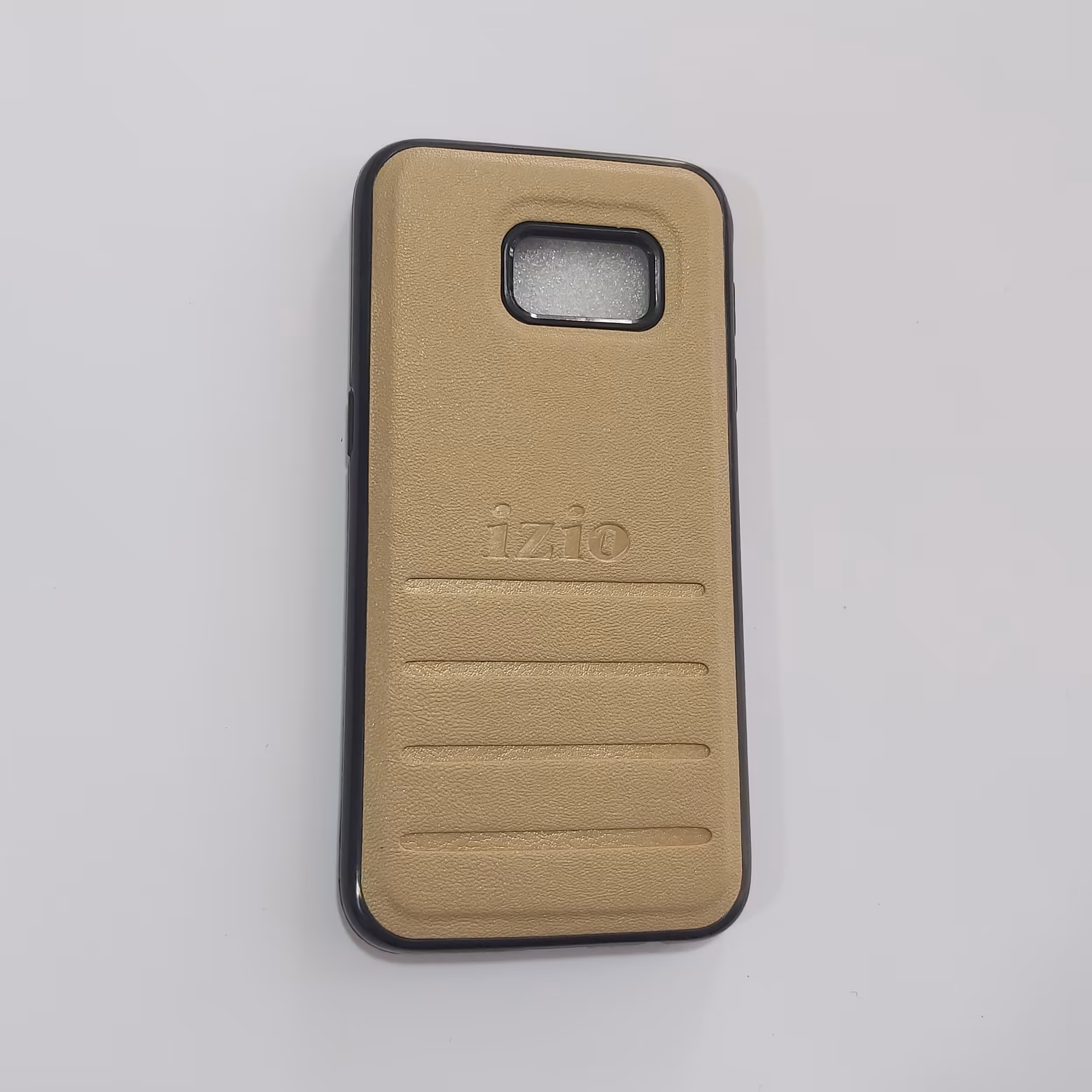 کاور مدل izio مناسب برای گوشی موبایل سامسونگ Galaxy S7