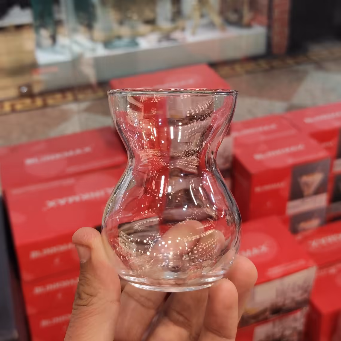 استکان کمرباریک بلوری ساخت ترکیه شرکت پاشاباغچه مدل دانتل بسته شش عددی