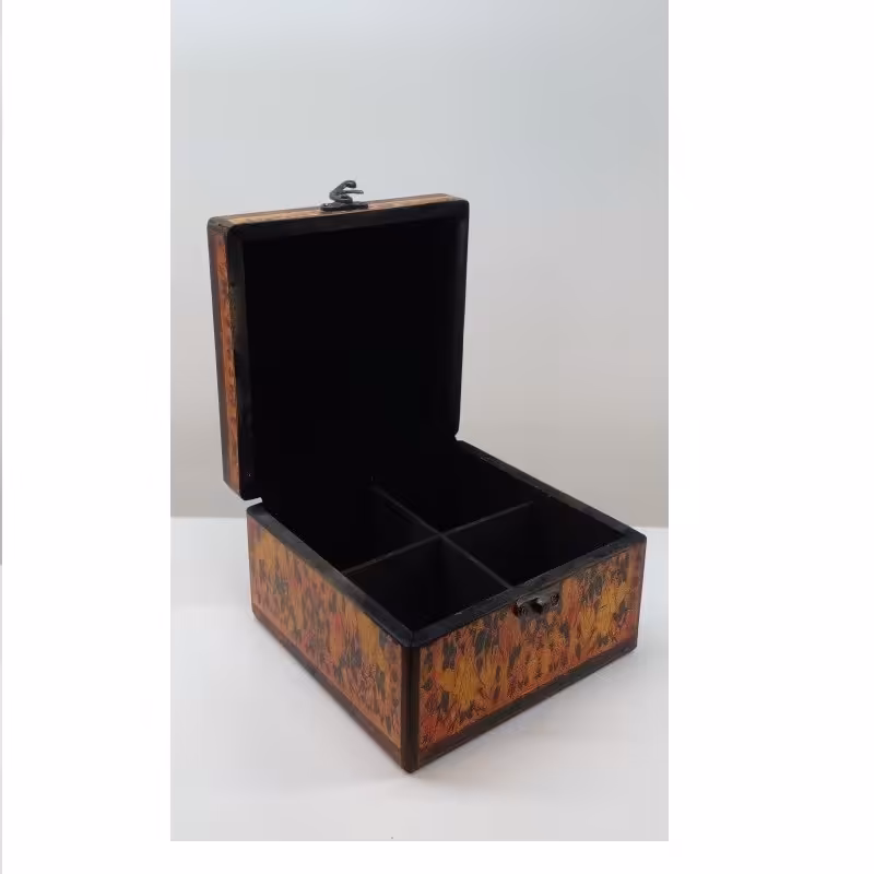 صندوقچه چوبی طرح پرنده رنگ قرمز