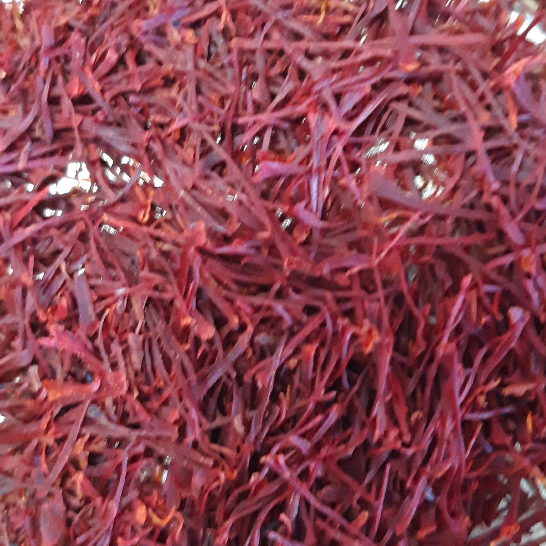 گلچینی از مرغوبترین زعفران خراسان ( بسته بندی 1 مثقالی )
