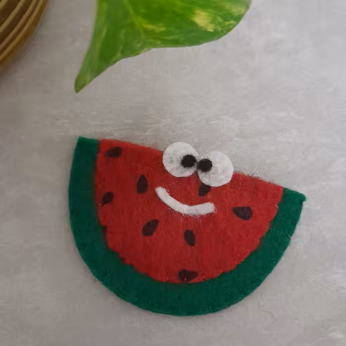 گیفت هندوانه یلدا نمدی