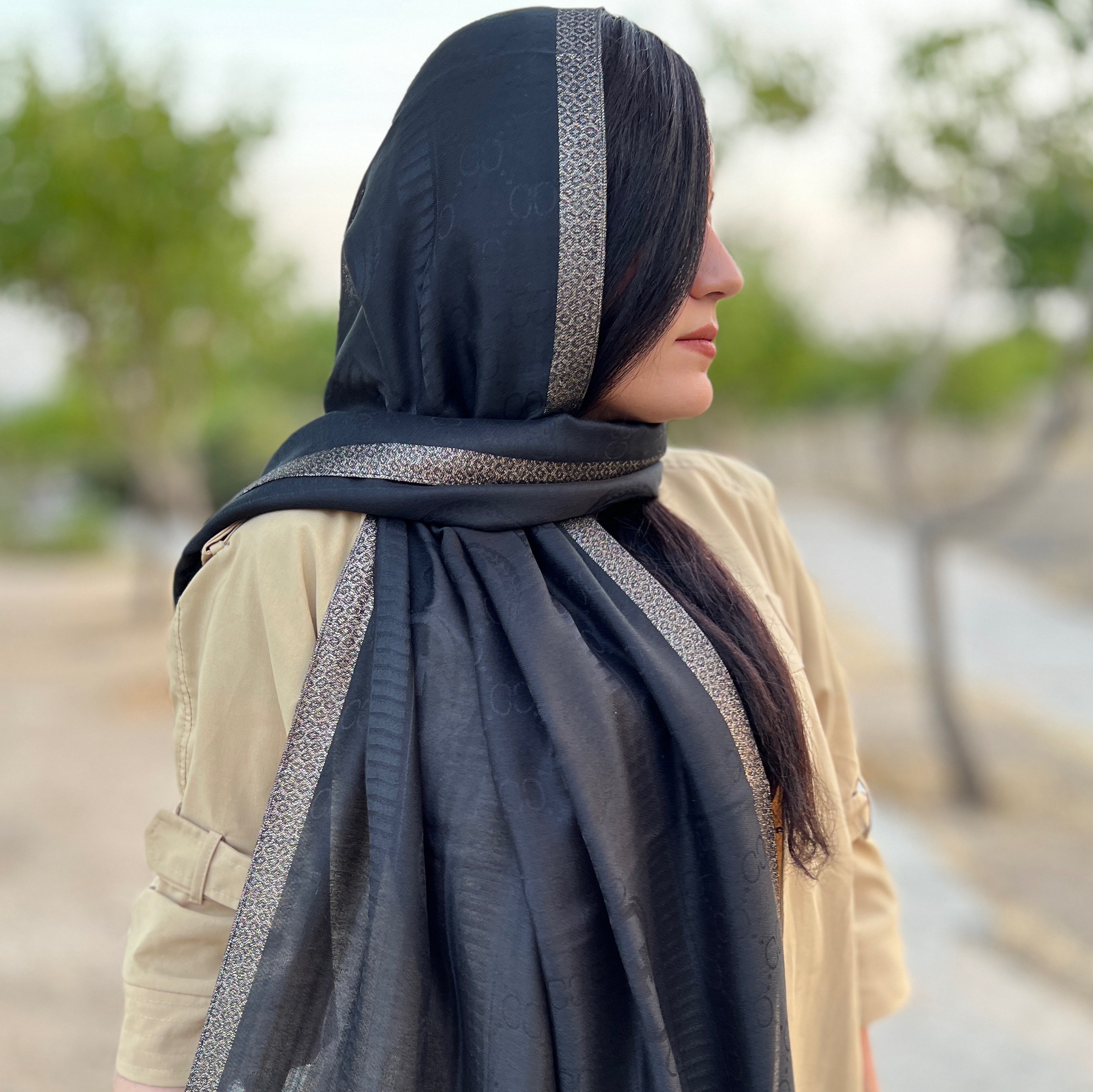 شال مشکی جدید نخ ابریشم دور لمه وارداتی مجلسی