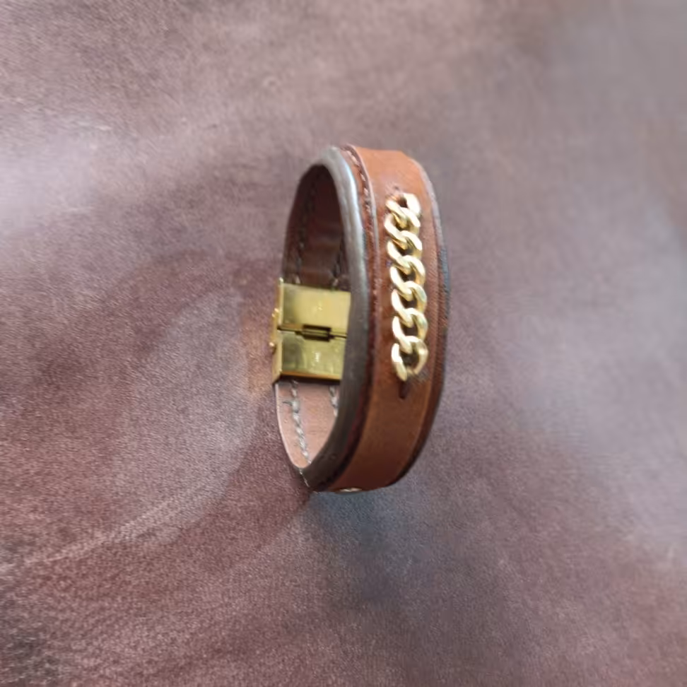 دستبند چرم دولایه گاوی دستدوز