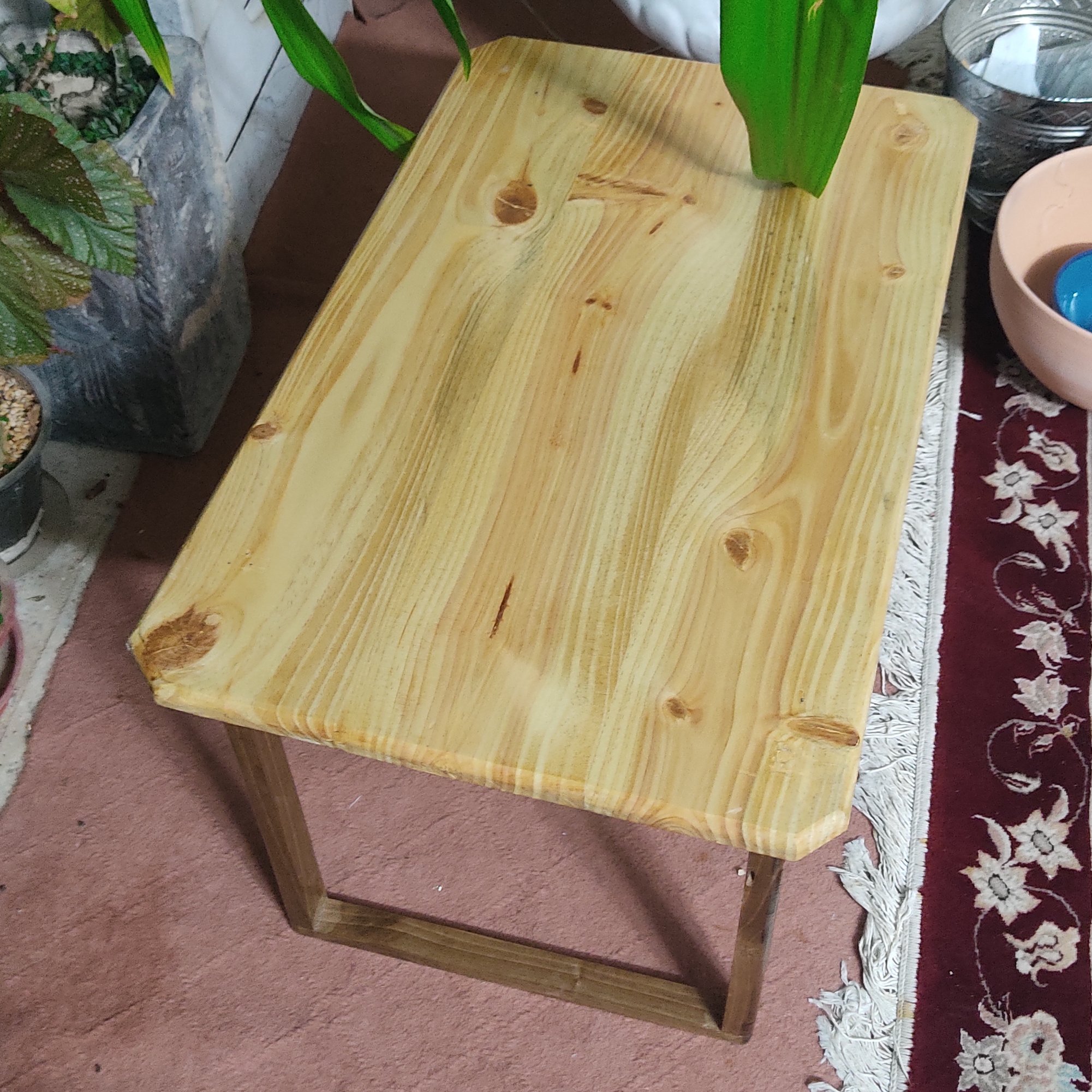 میز تحریر ولب تاب نشسته چوبی