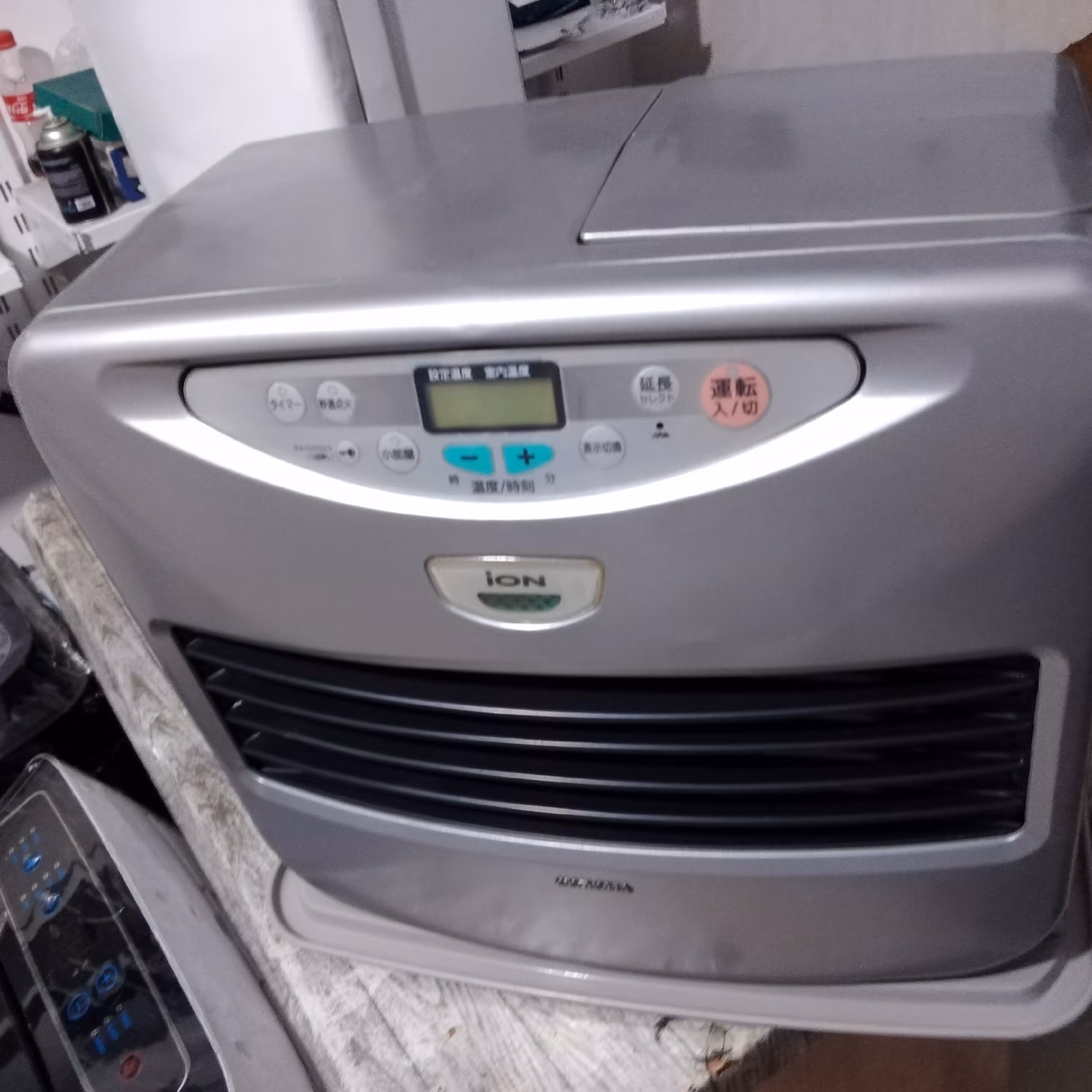 بخاری نفتی برقی ژاپنی اصل تمام اتوماتیک بدون نیاز به دودکش و فتیله 