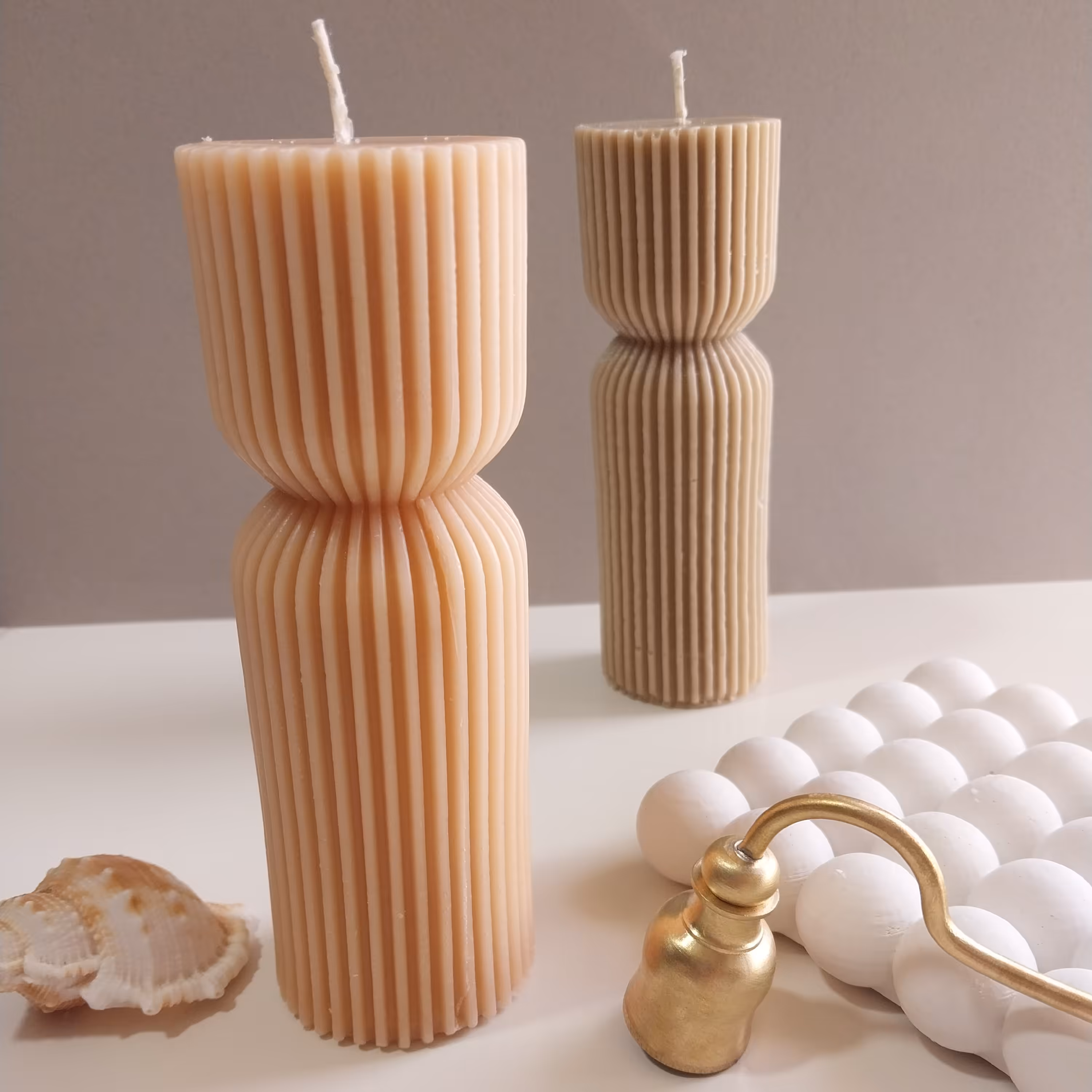 شمع استوانه ای شیار دار