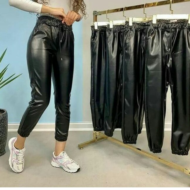 شلوار چرم