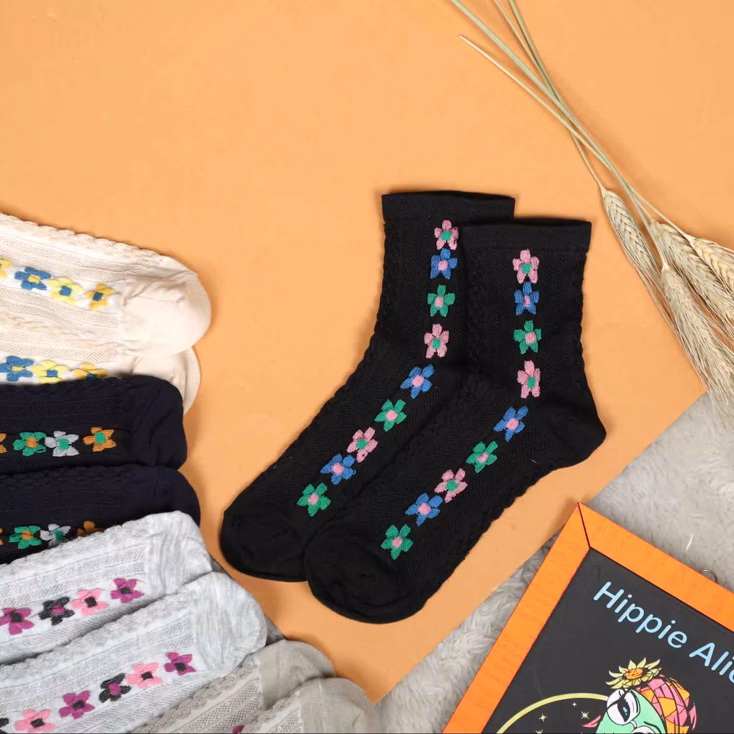 جوراب ساق بلند طرح گل های خوشرنگ رنگ مشکی