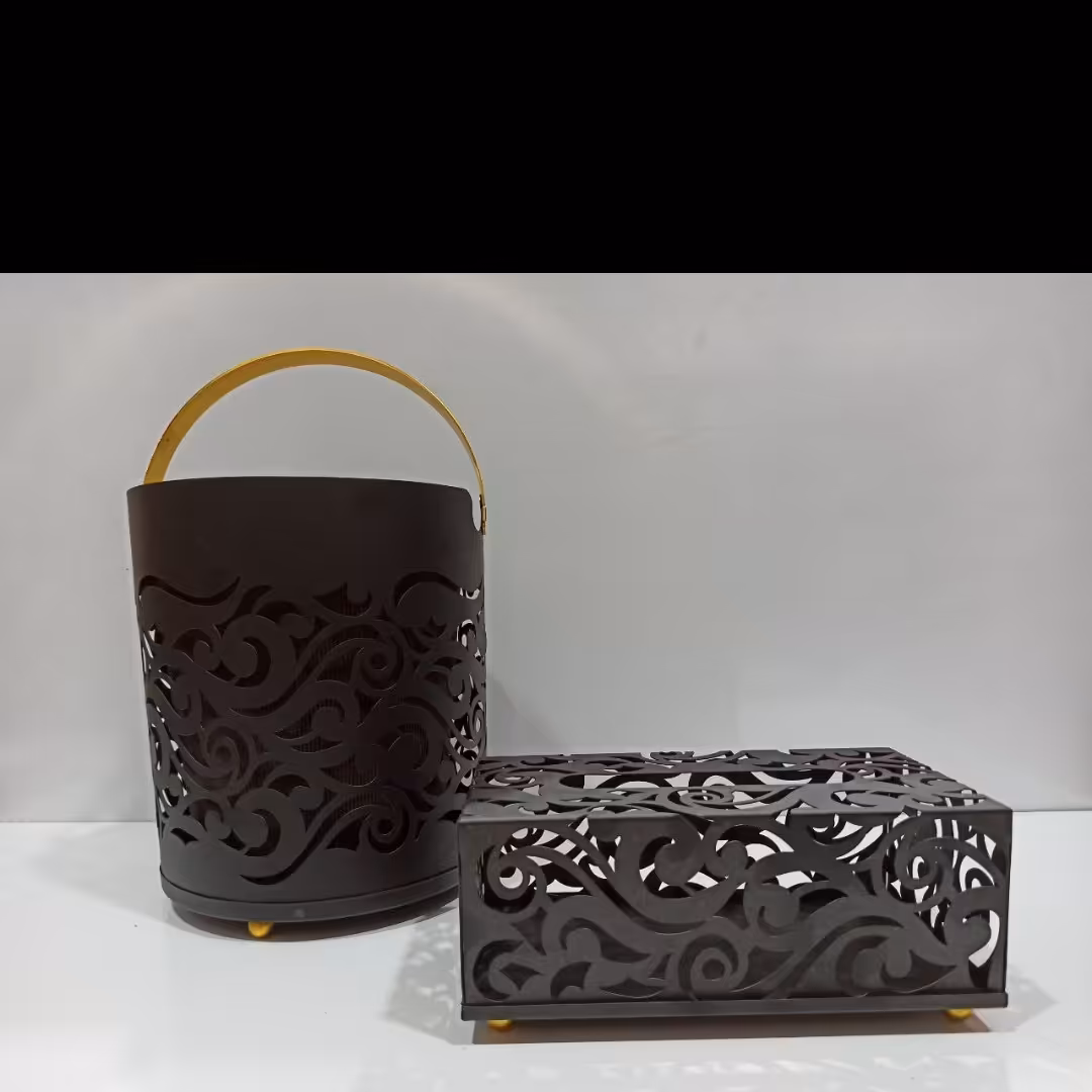 ست سطل و جا دستمالی لیزری مشکی دسته و پایه طلایی کد زمانی
