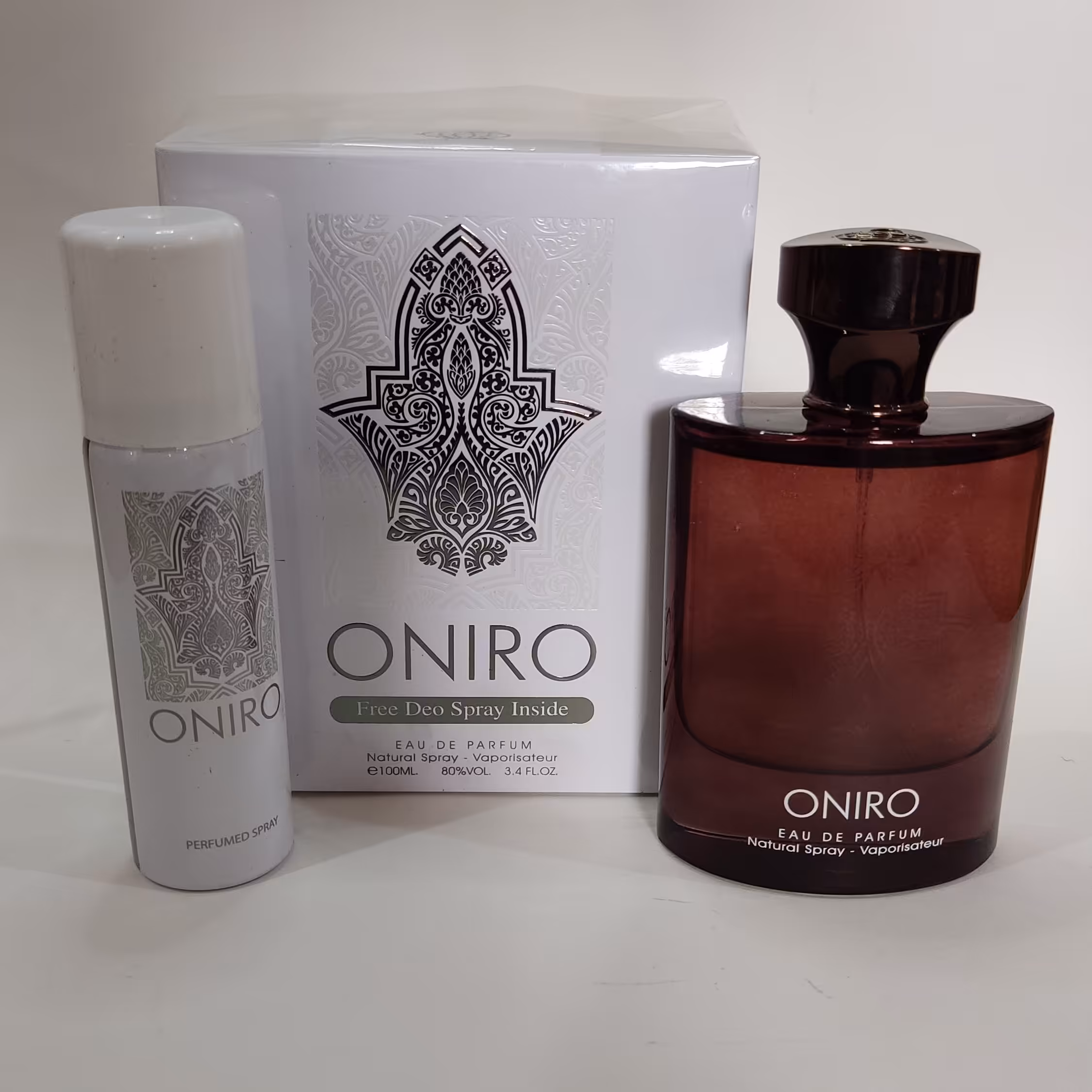 ادکلن مردانه oniro از شرکت فرگرانس 100میل همراه با اسپری بدن