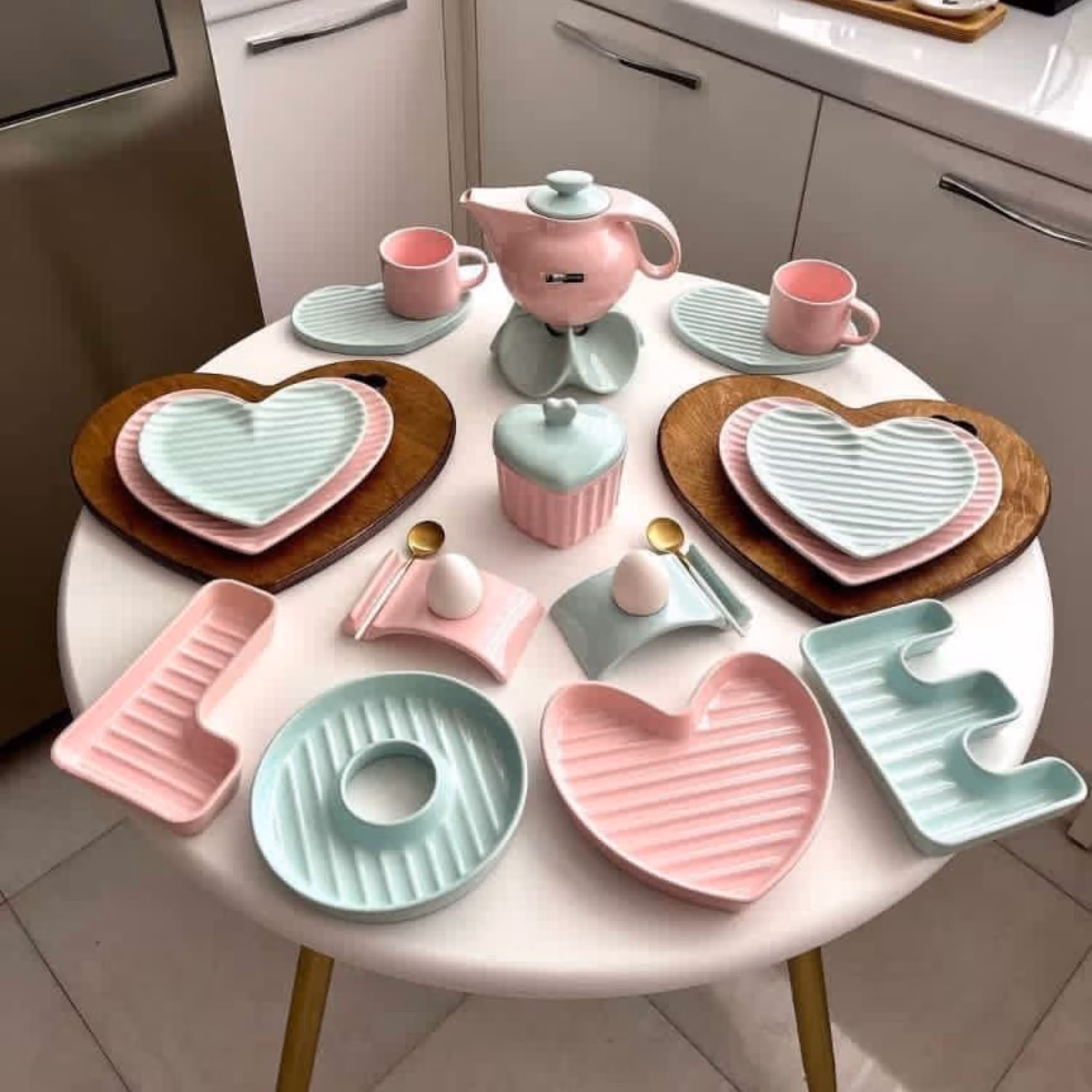 سرویس صبحانه خوری 2نفره Love سبز صورتی