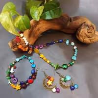 ست کامل  رنگی ساخته شده با سنگهای قیمتی،و نیمه قیمتی