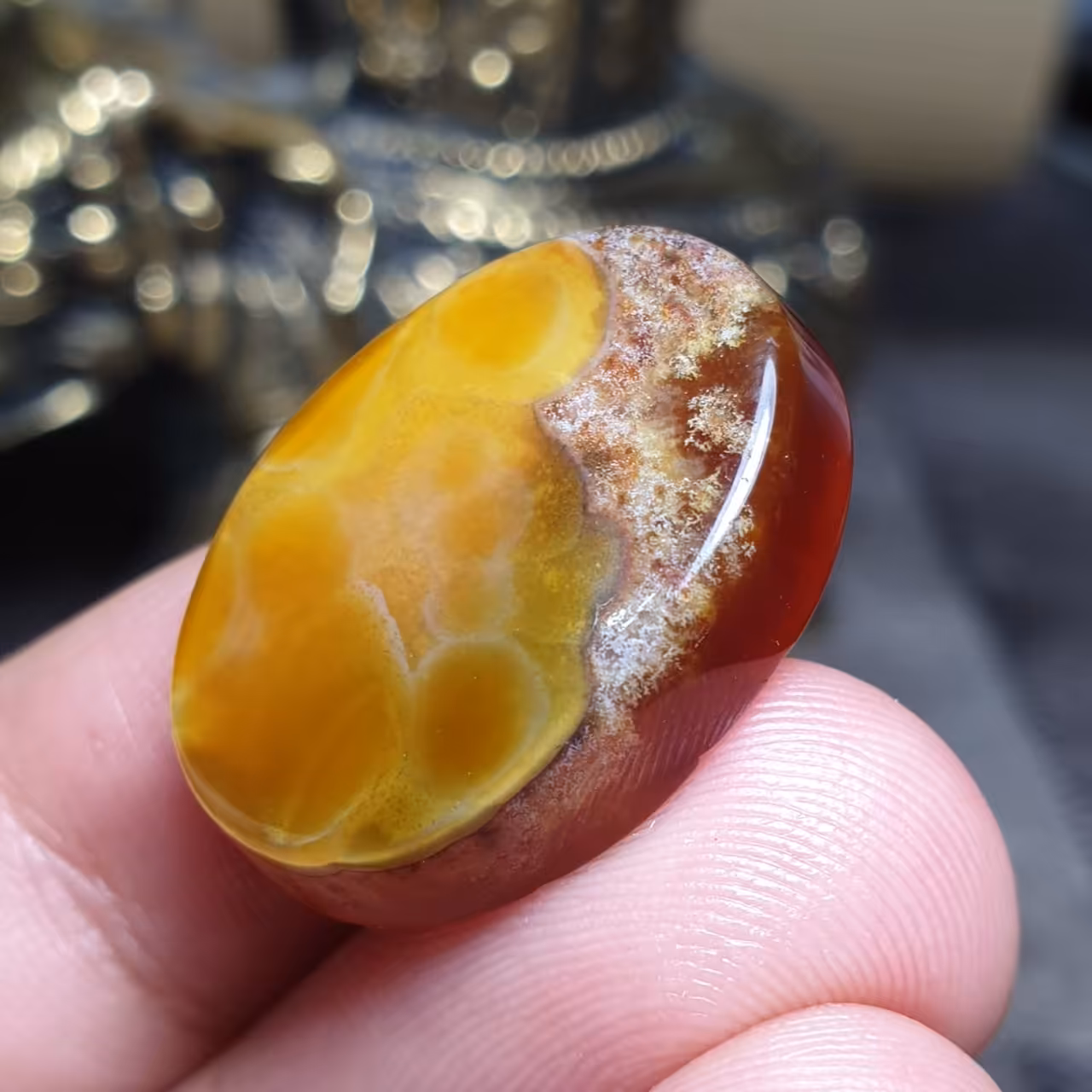  نگین فوق العاده زیبای سنگ عقیق بسیار خاص خراسانی اصل معدنی
کد 24514
