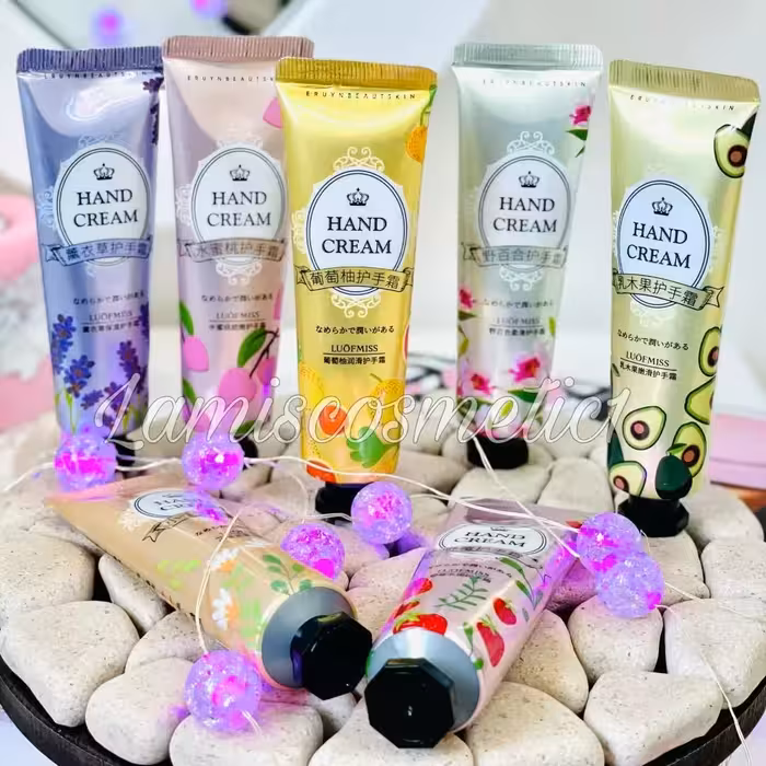 کرم آبرسان دست و صورت 