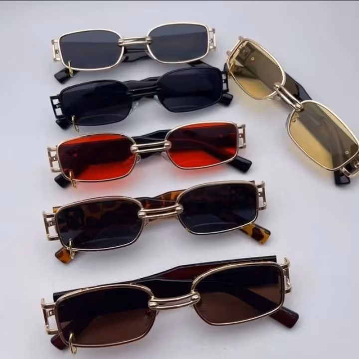 عینک آفتابی  زیبا و جوان پسند شیک و خاص