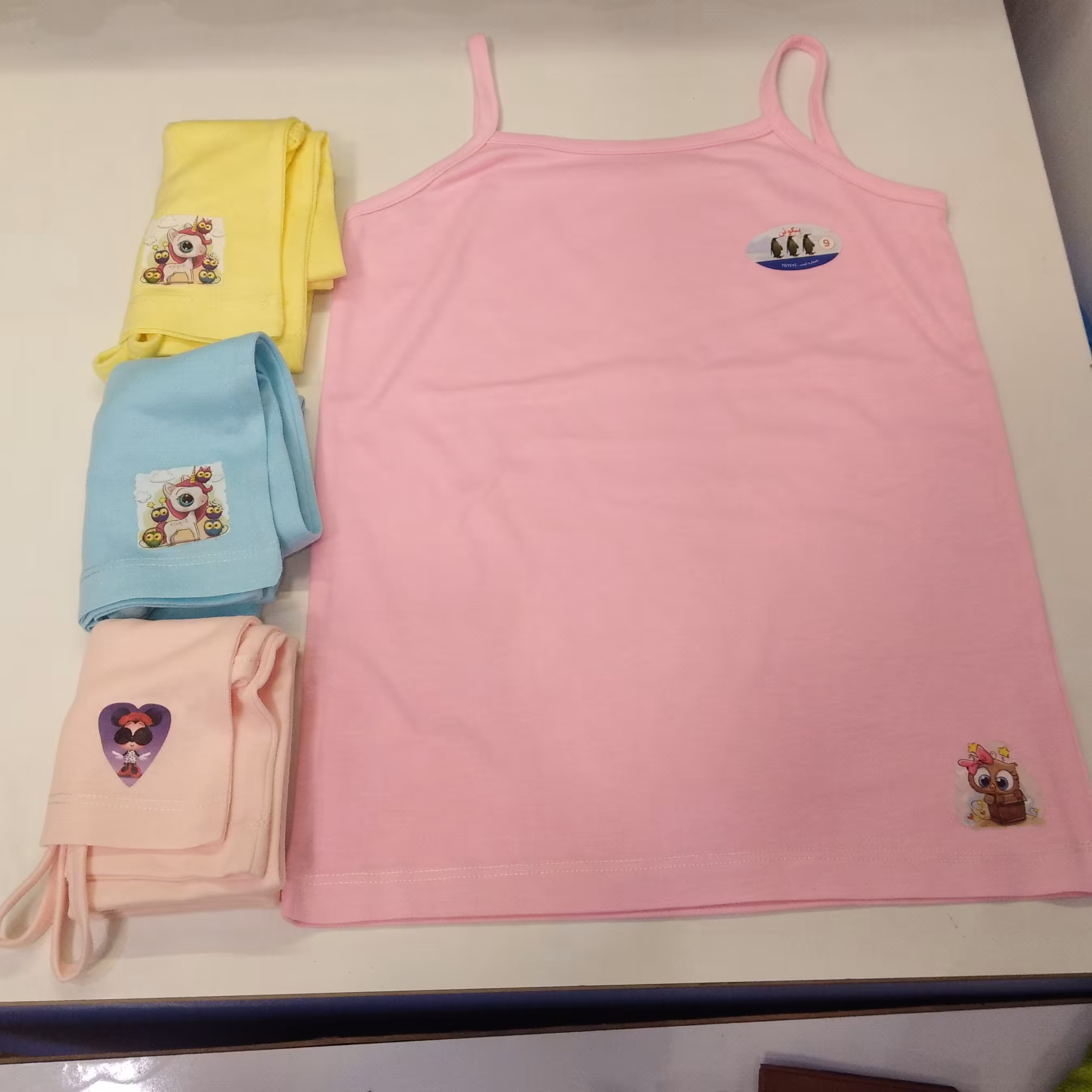 تاپ یا رکابی نخ پنبه رنگی 7و8و9و10و11و12 سال لطفا از سفارش از موجودیت کالا اطلاع حاصل نمایید