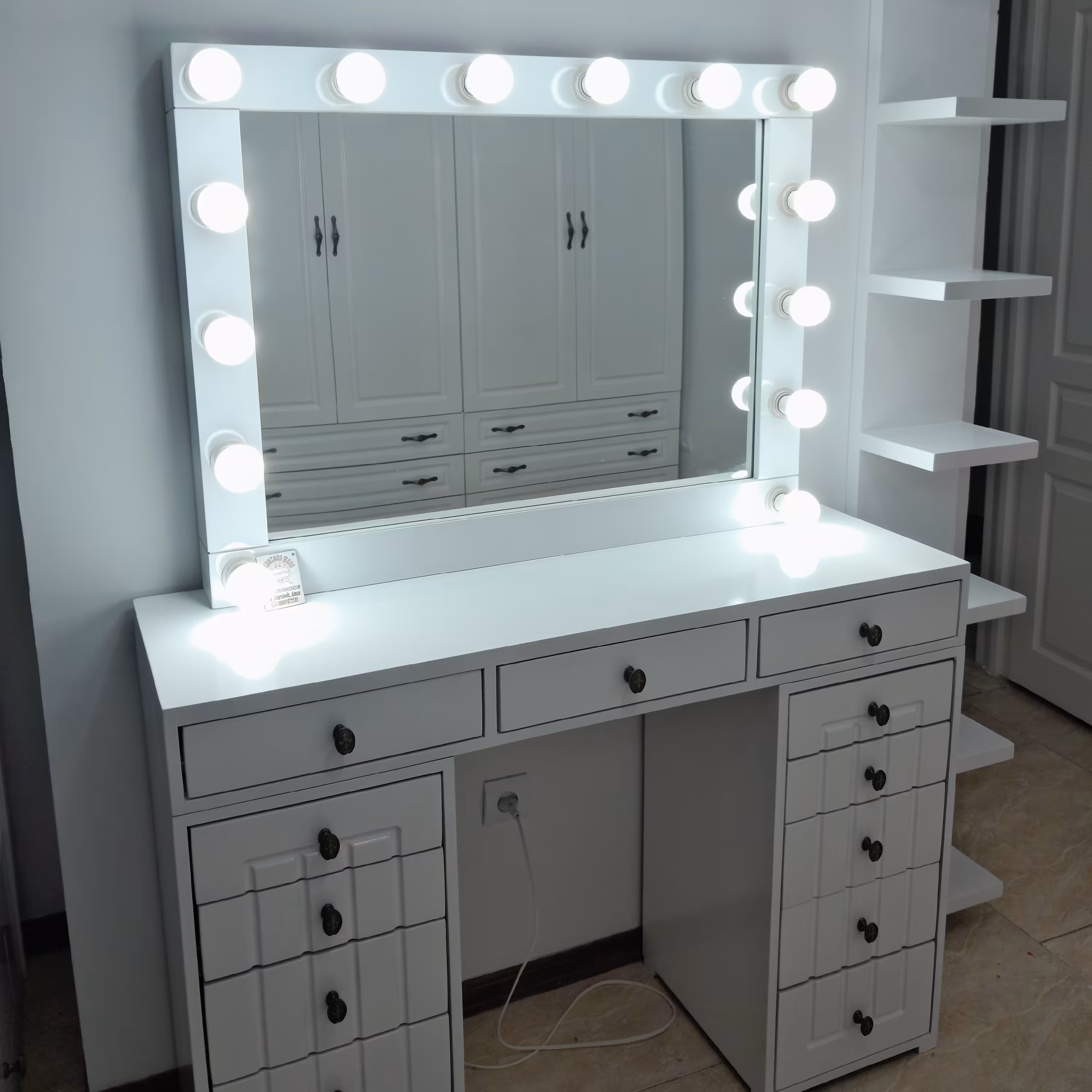 میز آرایش مدرن 