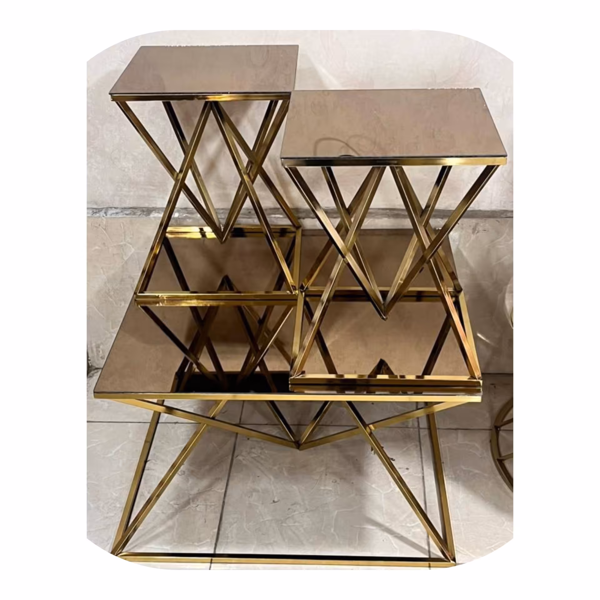 ست پذیرایی عسلی و جلو مبلی آلومینویوم و روی کار ام دی اف یا آینه