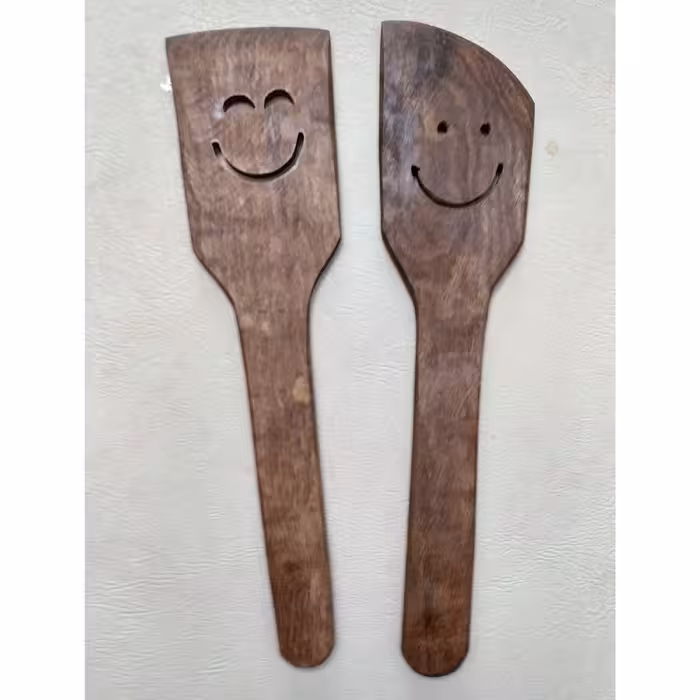ست کفگیر چوبی طرح ایموجی ، دست ساز و ساخته شده از چوب گردو