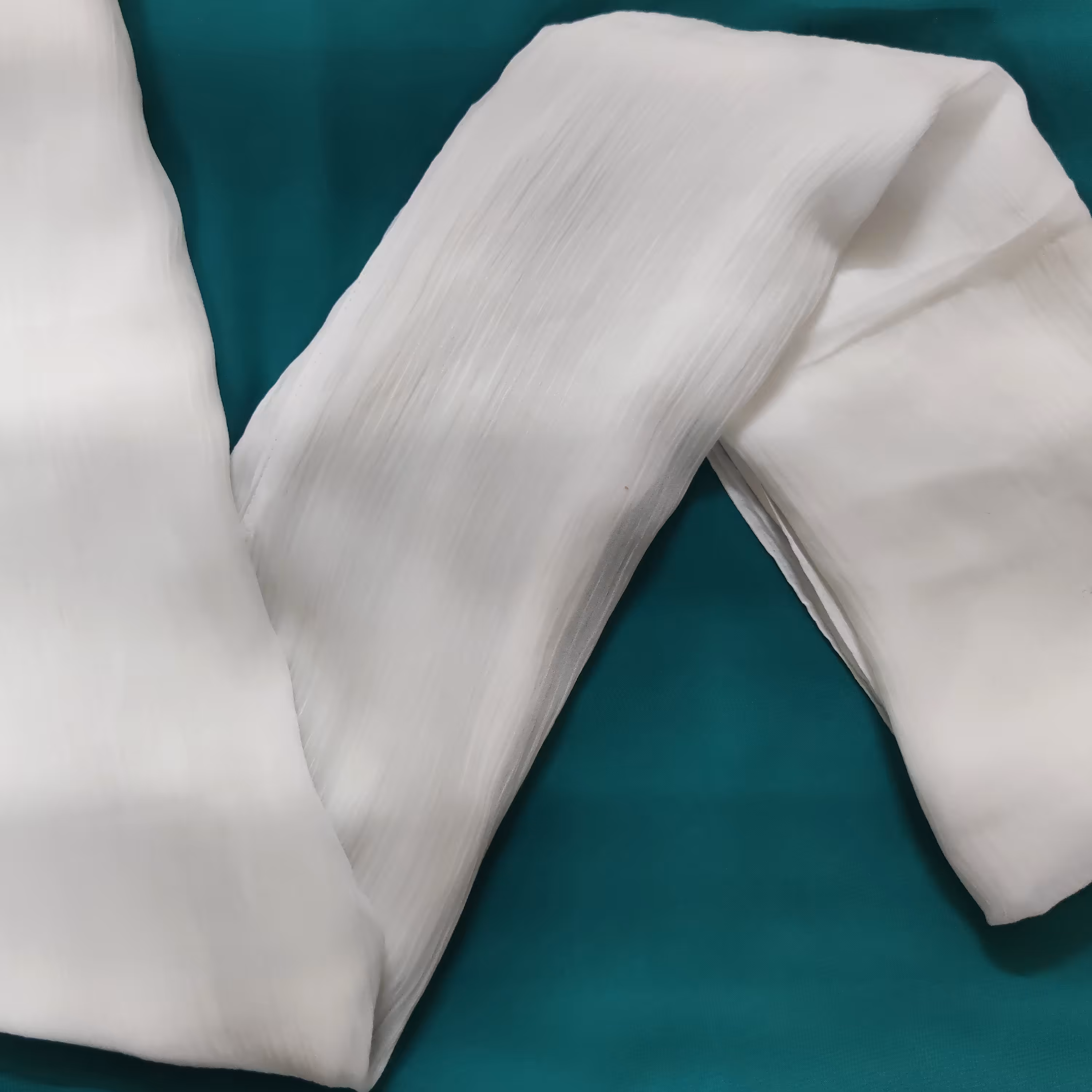 شال حریر سبک و لطیف 