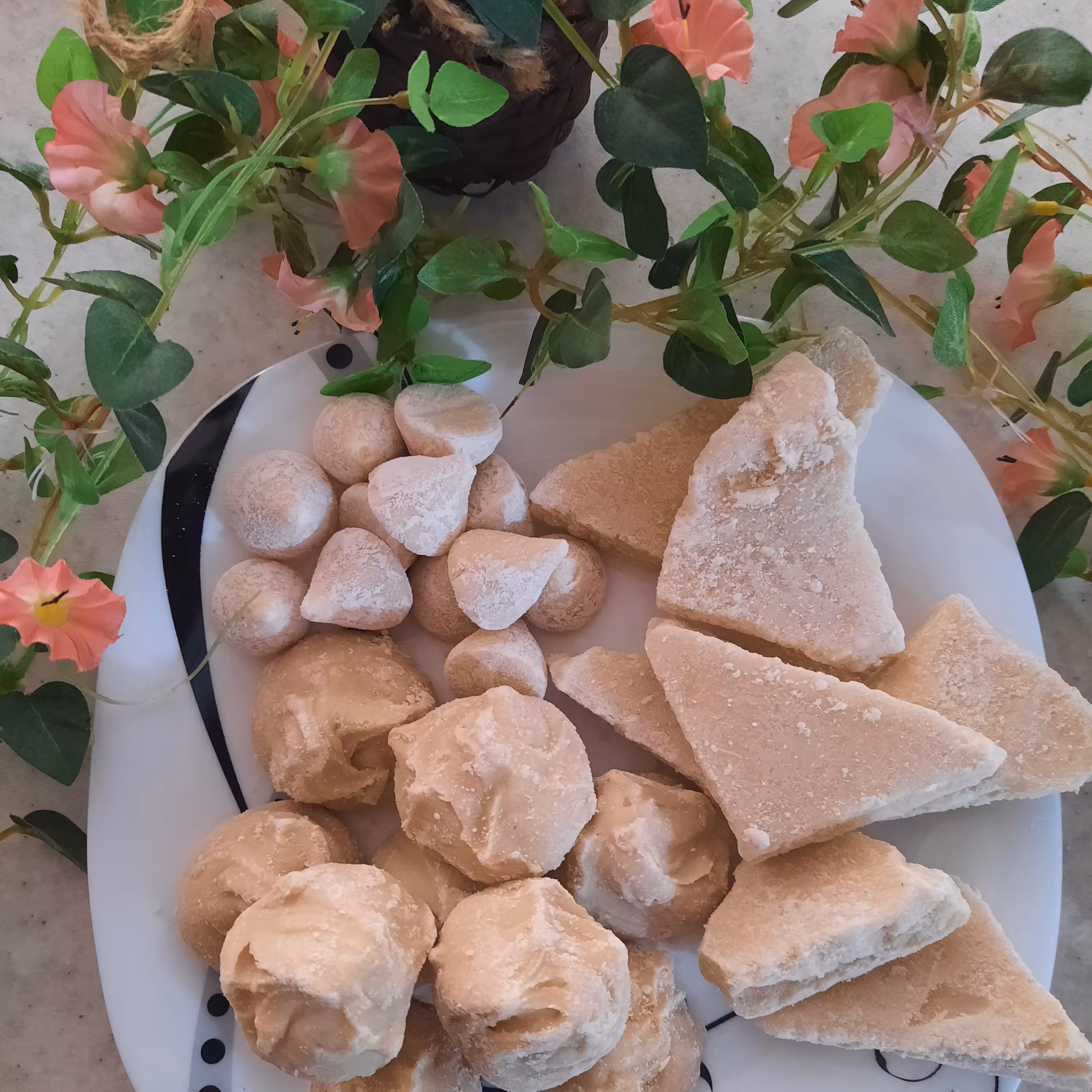 کشک نرم محلی گوسفندی(800گرم) با کلسیم بالا و تازه 