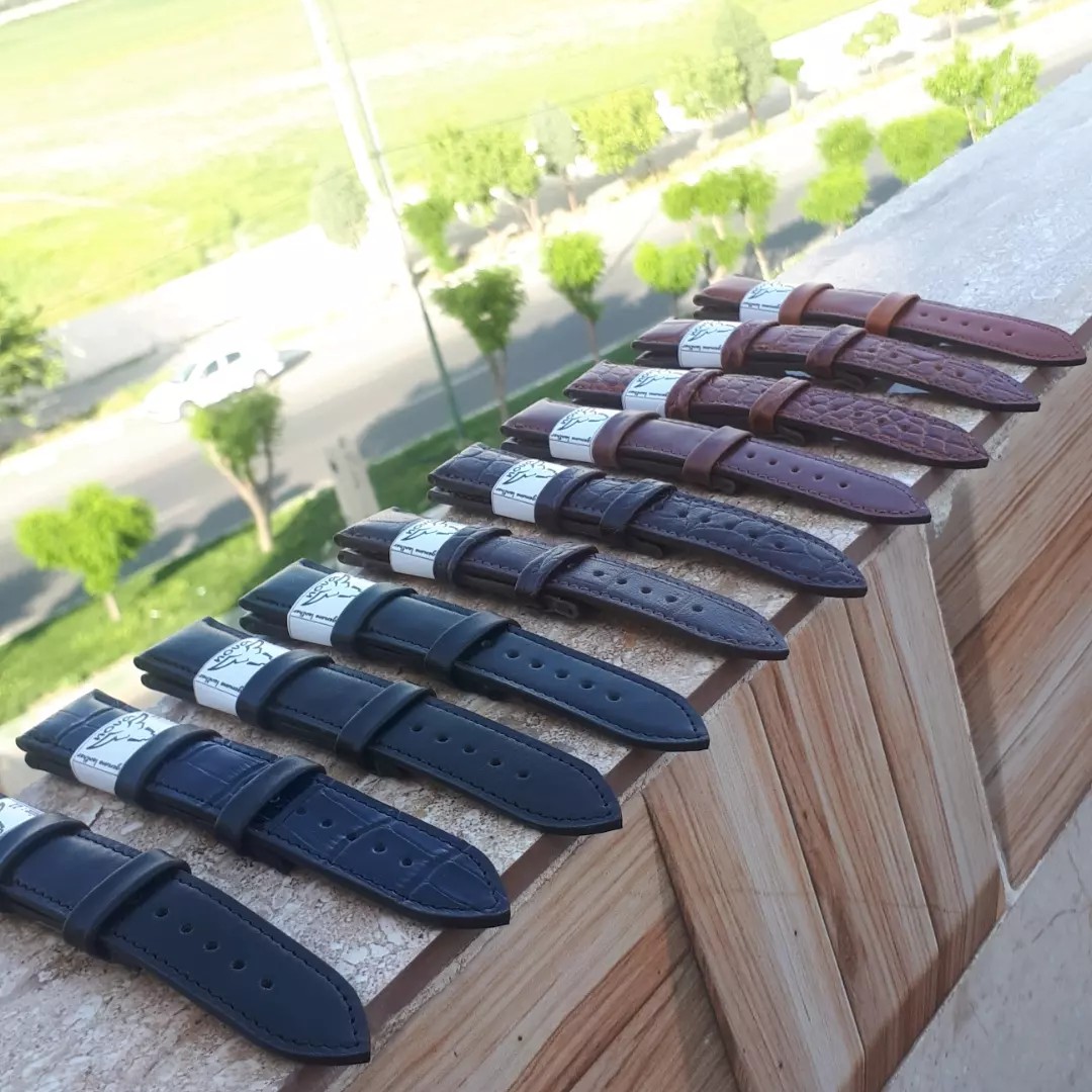 پک 12 عددی بند ساعت چرمی بدون سگک ساخته شده با بهترین کیفیت و جنس و رنگ لبه در رنگ های مختلف با قیمت مناسب