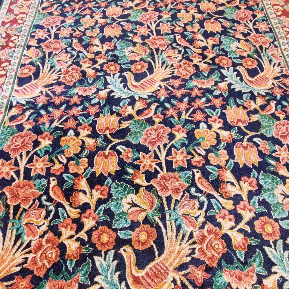 فرش پاتریس  فرش گلیم بختیاری 400شانه طرح ققنوس سر مه ای کناره یک در یک ونیم متری