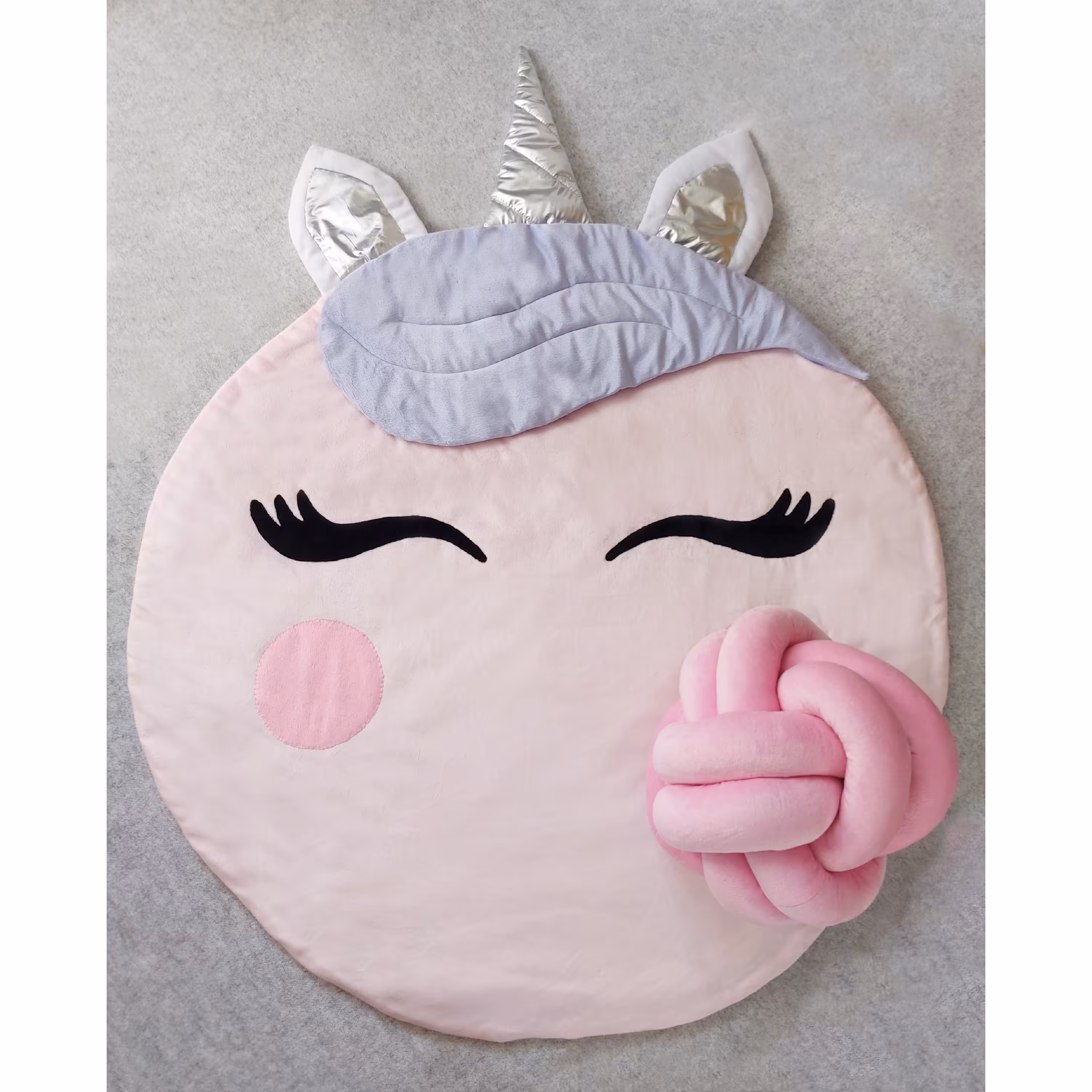 قالیچه یونیکورن ( تک شاخ )