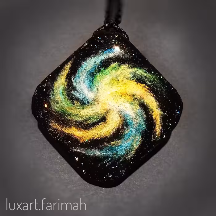 گردنبند اسپورت کهکشان شاین دار بیس چوب ورزین بسیار سبک استایل خاص و هنر روز