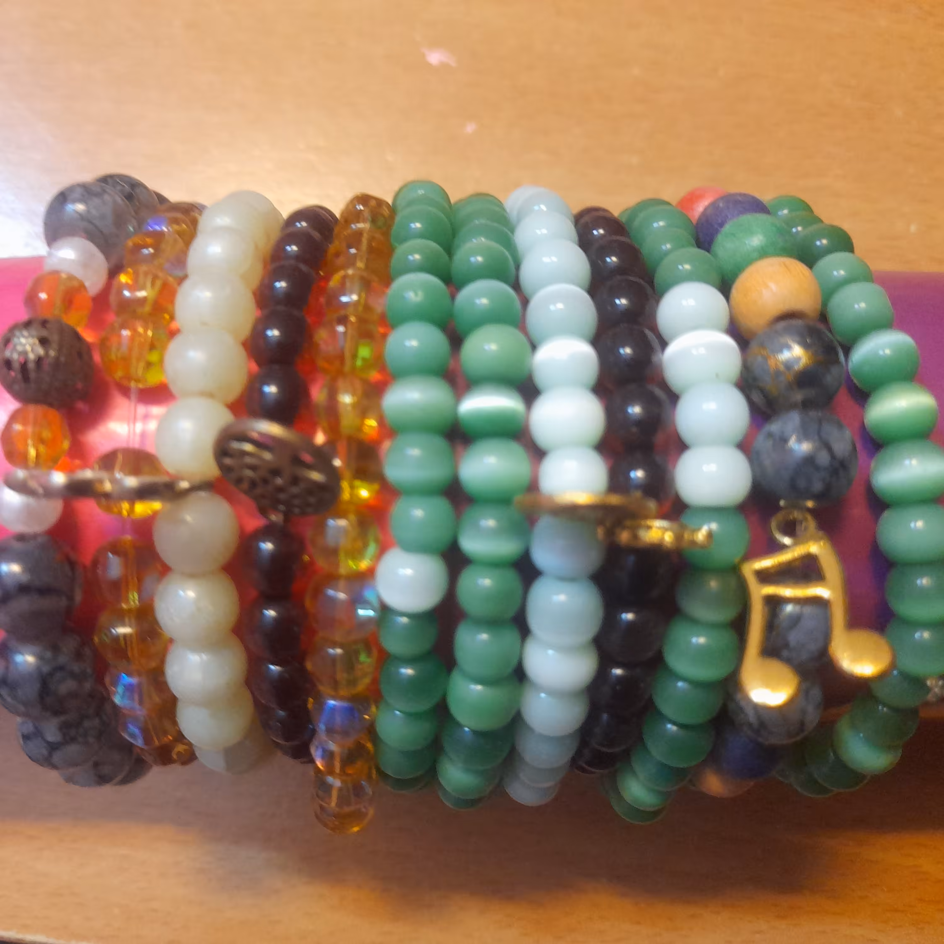 دستبند با رنگ های انتخابی