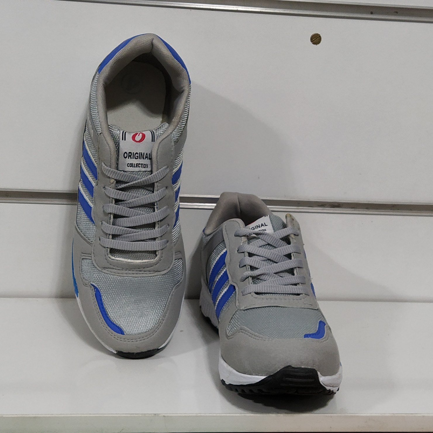 کفش اسپرت مردانه- zx 700- زیبا-شیک و بادوام- مناسب برای ورزش و پیاده روی-کد(105)