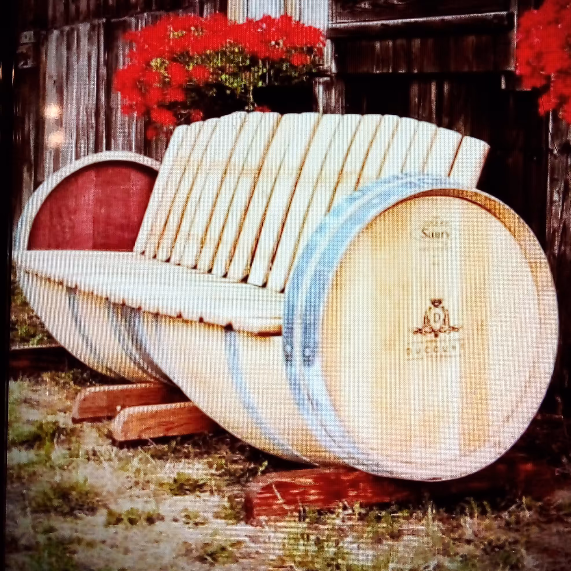 بشکه مبلی فانتزی  4نفره   طول 160 سانتی  محکم وبسیار کاربردی 