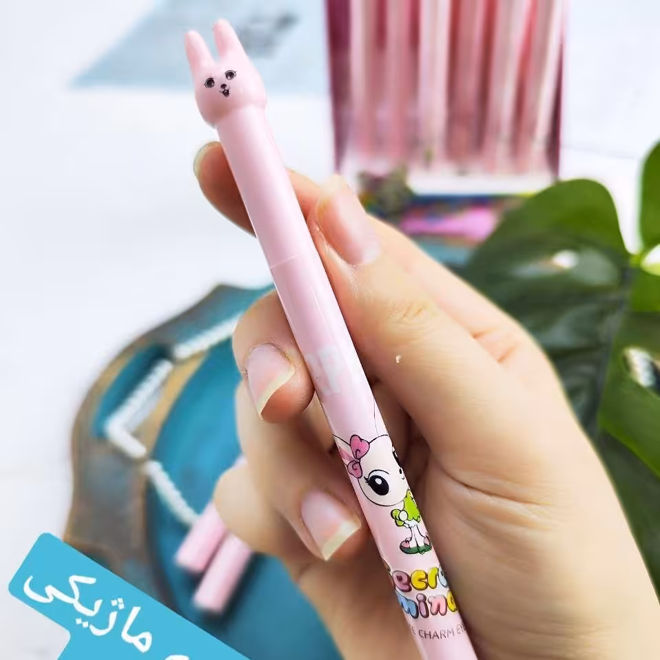 خط چشم ماژیکی خرگوشی صورتی