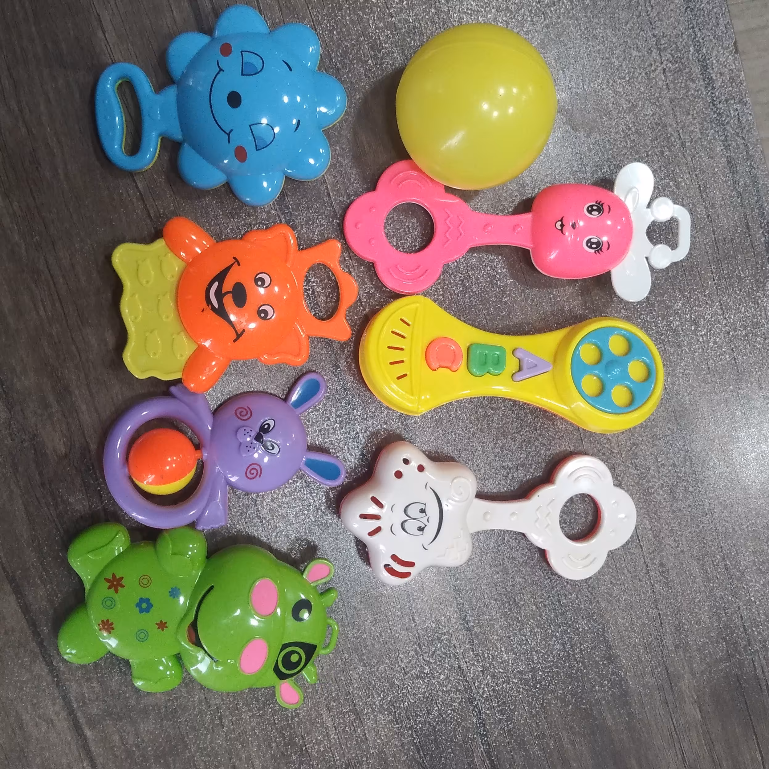 جغجغه شیشه شیر