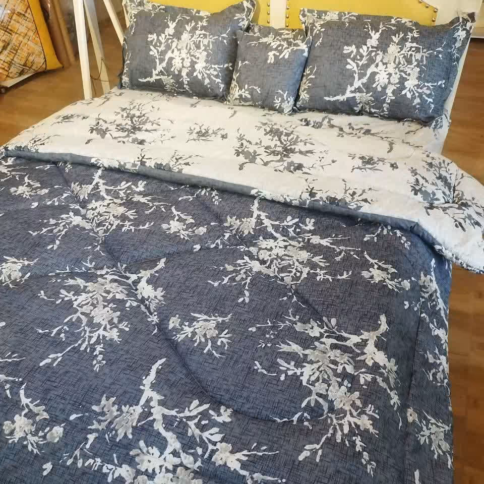 روتختی تک نفره طوسی سفید گل دار  دورو  4 تیکه 