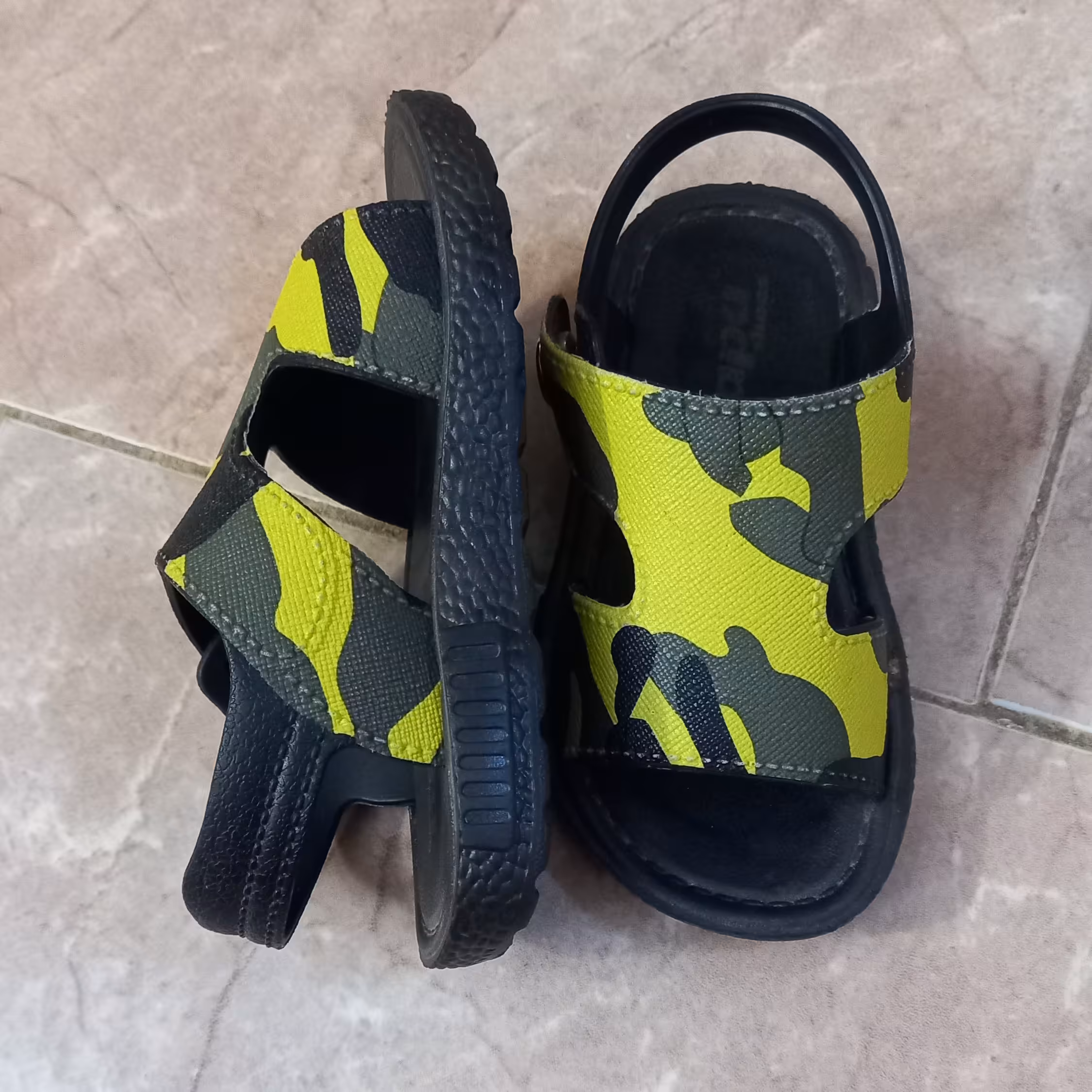 صندل پسرانه ارتشی