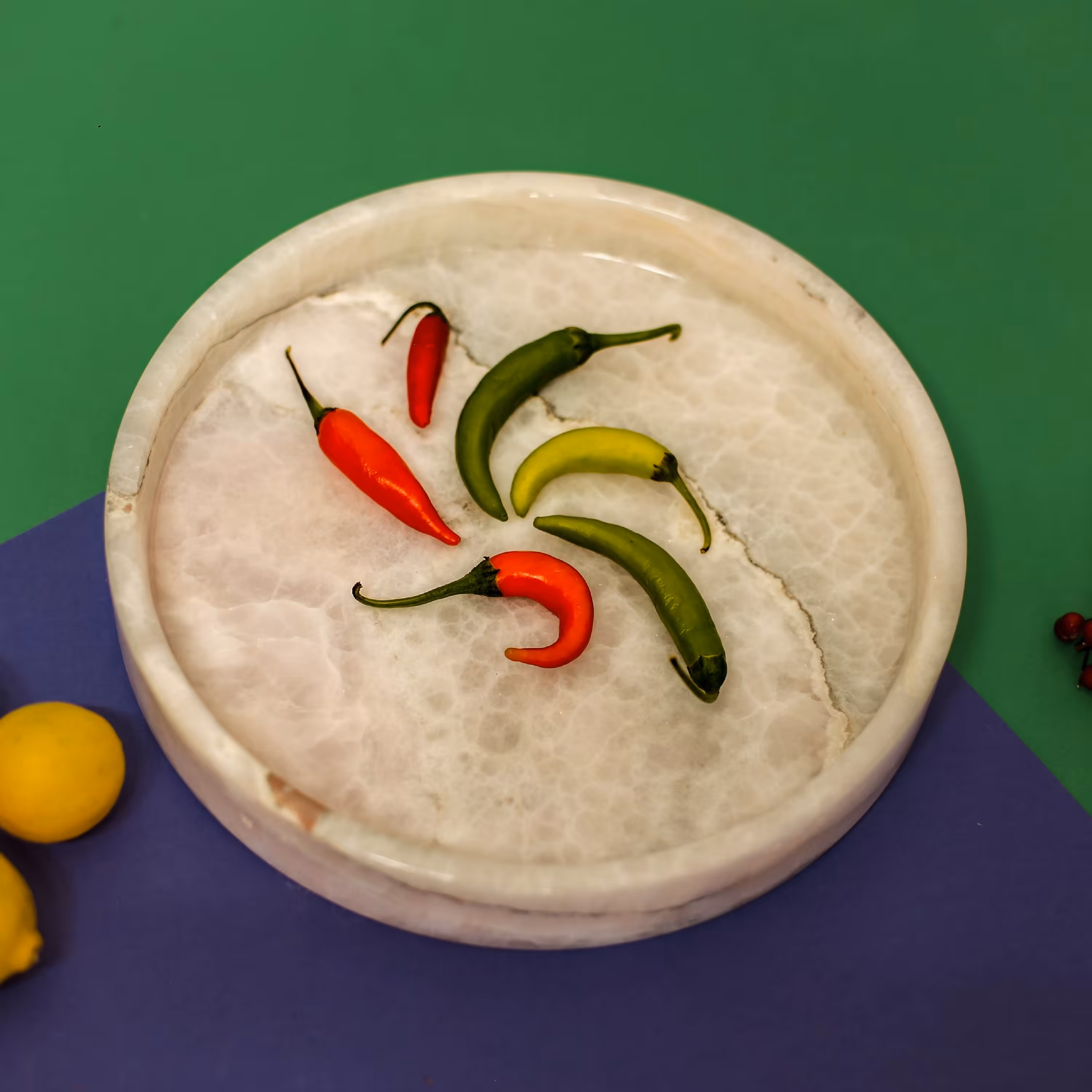 ظرف گرد سنگی مدل لبه دار ، سنگ طبیعی مرمر صورتی رگه دار ، رنگ سفید،بدون واسطه و ارزان خرید کنید