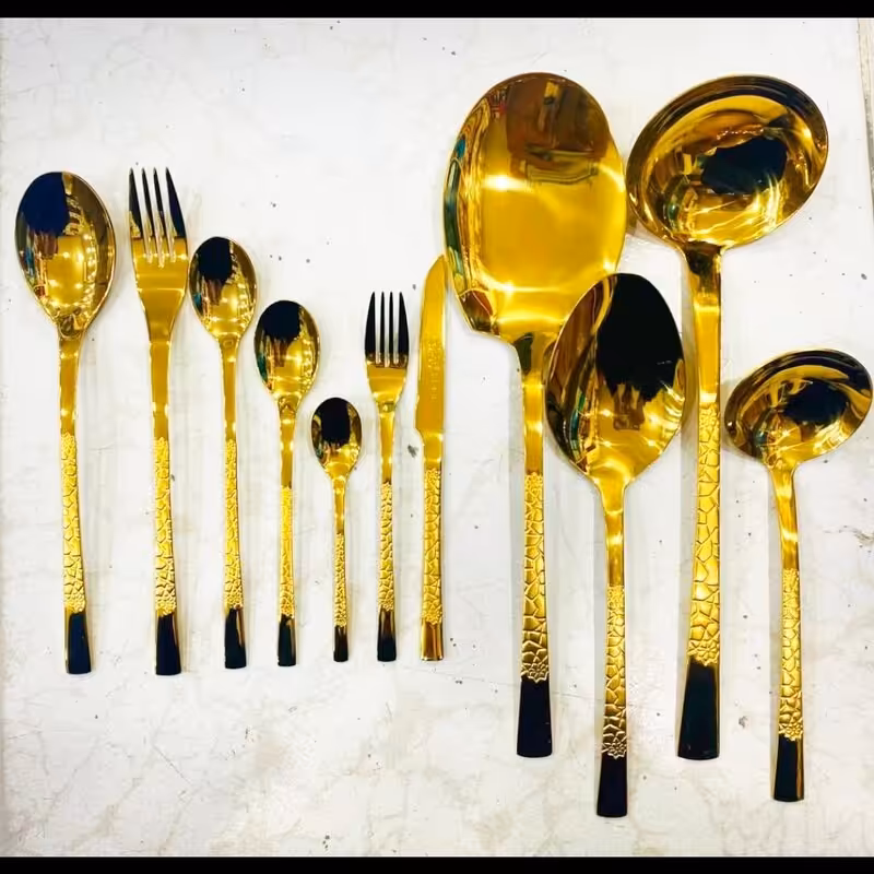 سرویس قاشق چنگال یونیک کله اروپایی24 نفره 118 پارچه آلمانی طلایی رنگ ثابت